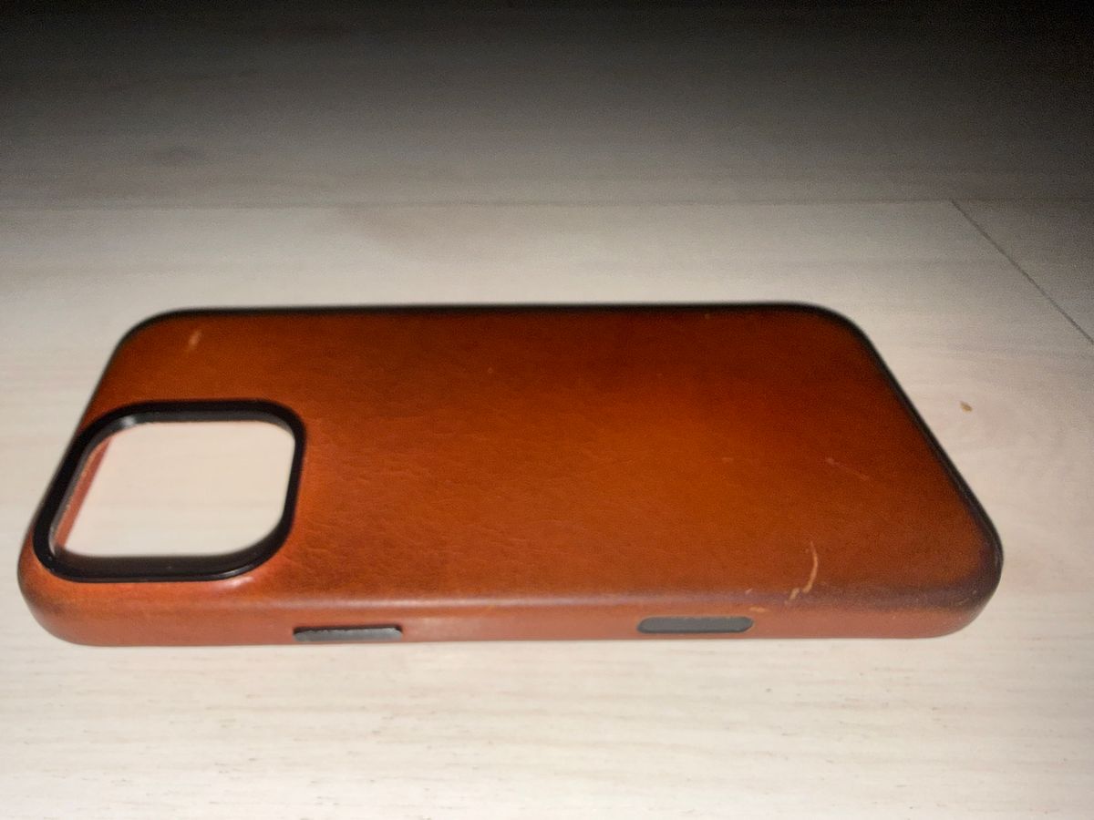 Photo by Civil2010 on November 3, 2025 of the Ryan London iPhone 16 Pro Max Leather Shell in Saddle Brown.