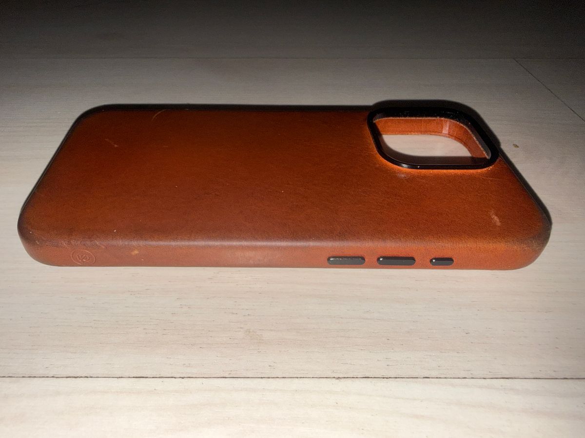 Photo by Civil2010 on November 3, 2025 of the Ryan London iPhone 16 Pro Max Leather Shell in Saddle Brown.