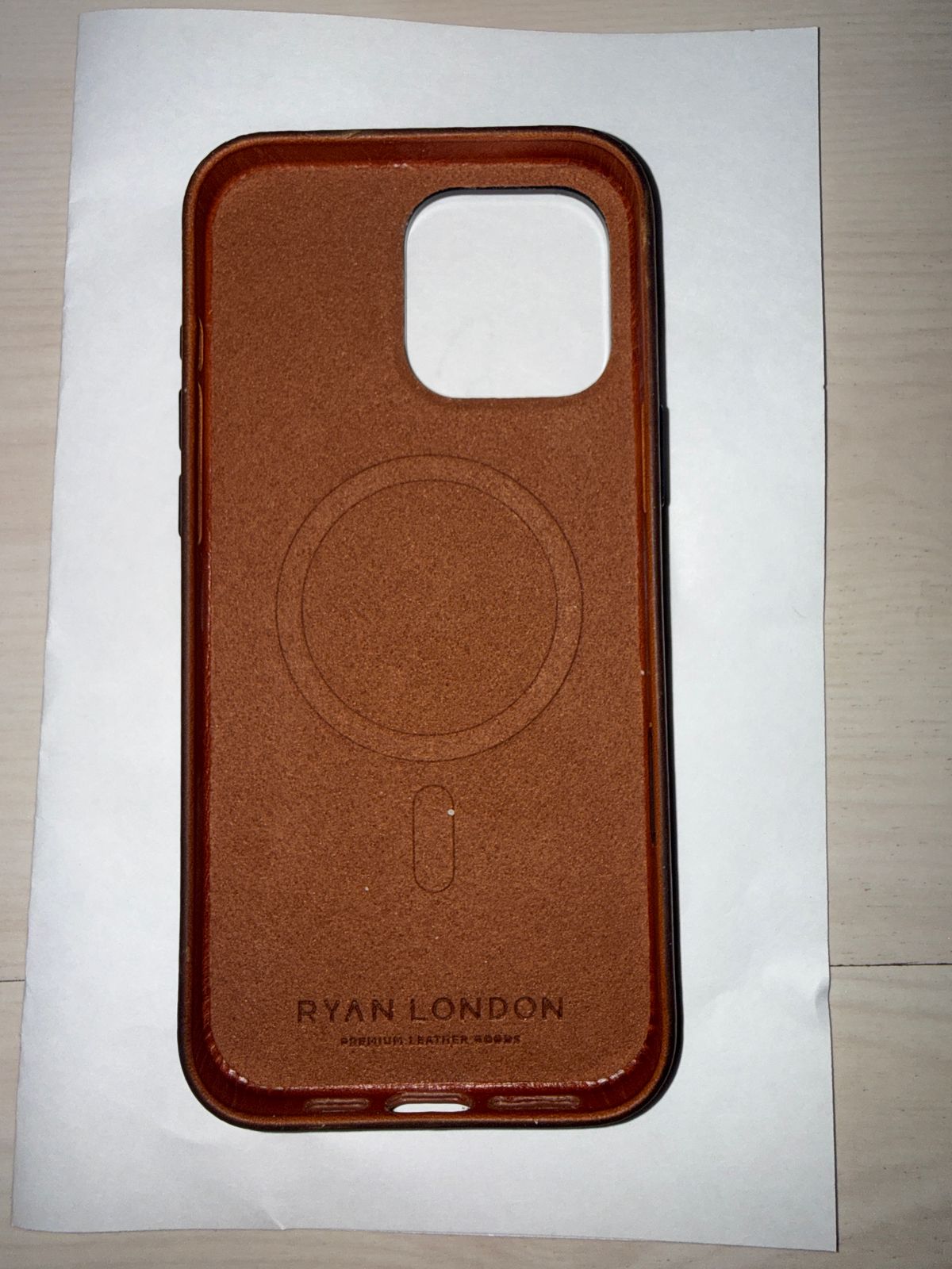 Photo by Civil2010 on November 3, 2025 of the Ryan London iPhone 16 Pro Max Leather Shell in Saddle Brown.