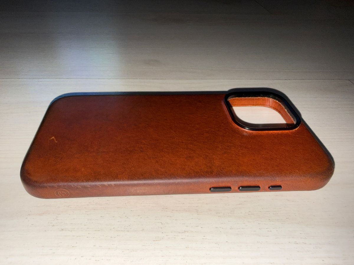 Photo by Civil2010 on December 1, 2025 of the Ryan London iPhone 16 Pro Max Leather Shell in Saddle Brown.