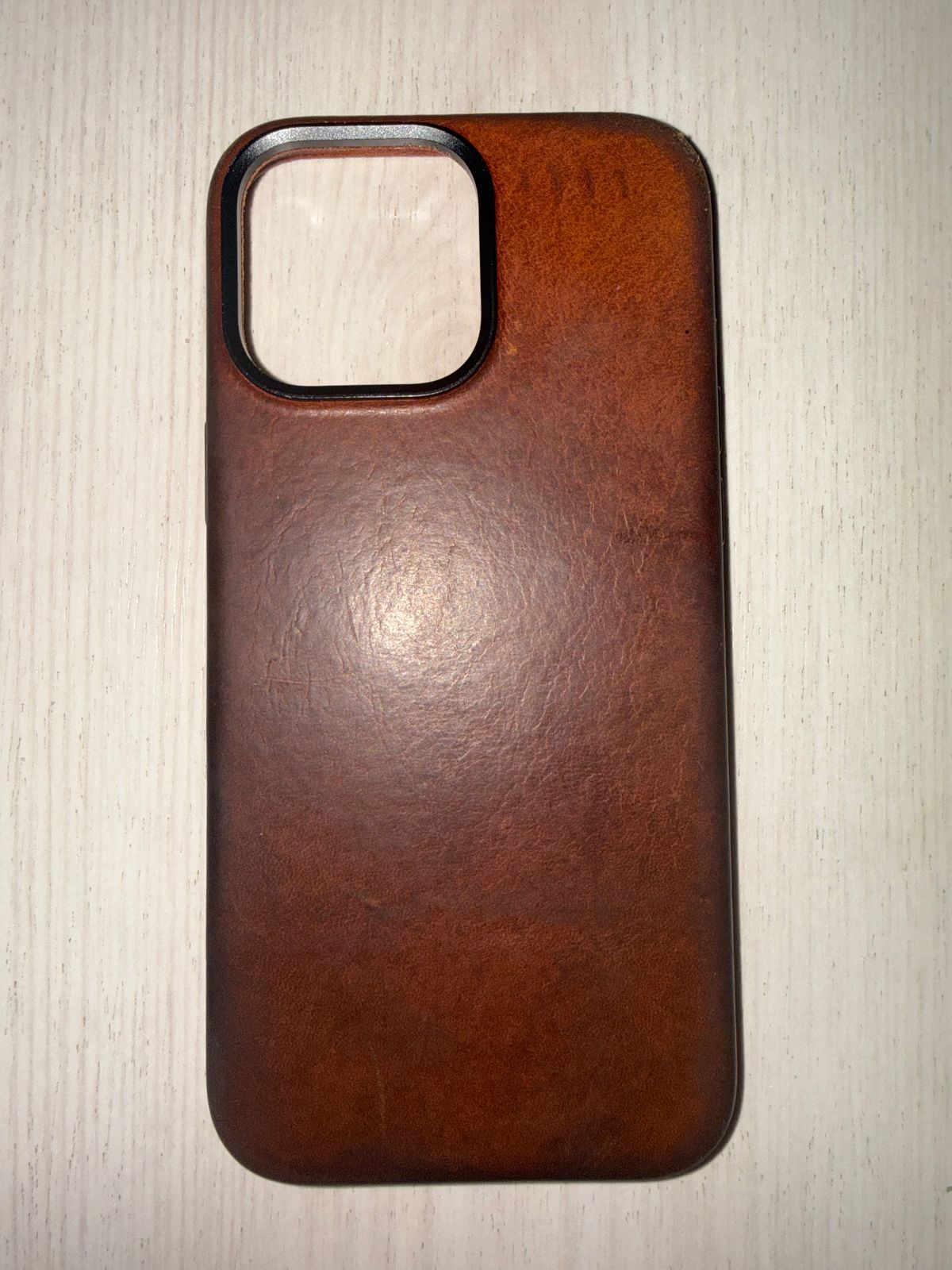 Photo by Civil2010 on February 2, 2026 of the Ryan London iPhone 16 Pro Max Leather Shell in Saddle Brown.