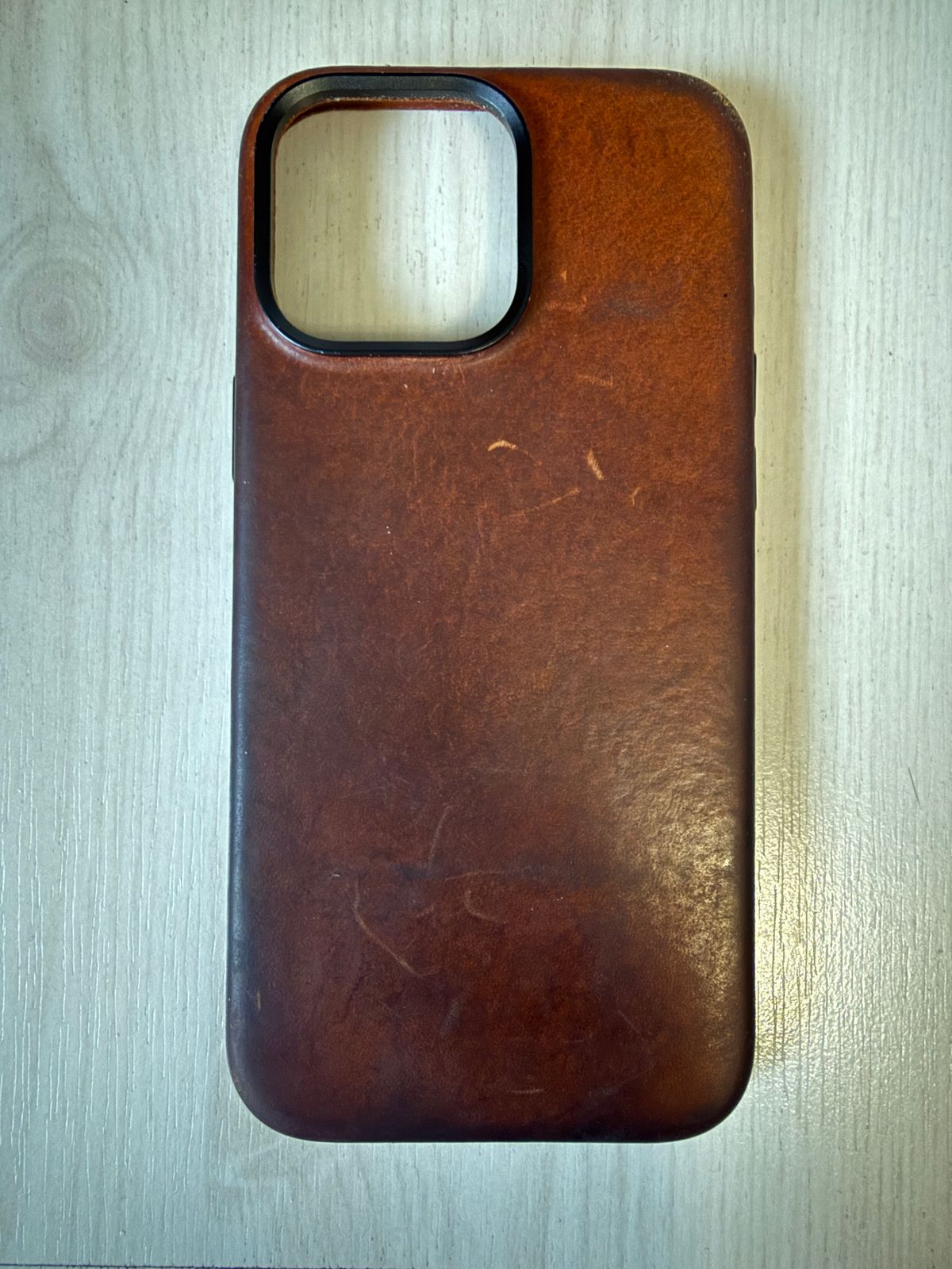 Photo by Civil2010 on April 3, 2026 of the Ryan London iPhone 16 Pro Max Leather Shell in Saddle Brown.