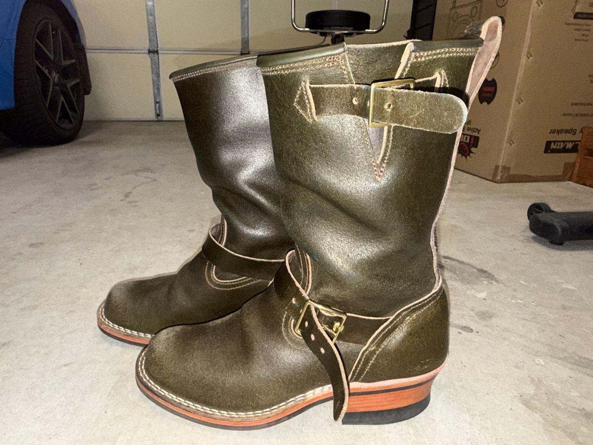 Photo by Civil2010 on November 3, 2025 of the Nicks Brakeman in Horween Greener Pastures Waxed Flesh.