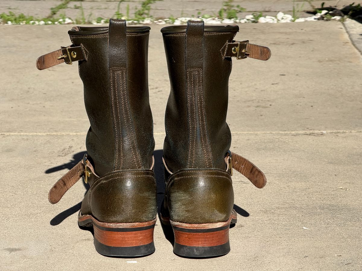 Photo by Civil2010 on December 1, 2025 of the Nicks Brakeman in Horween Greener Pastures Waxed Flesh.