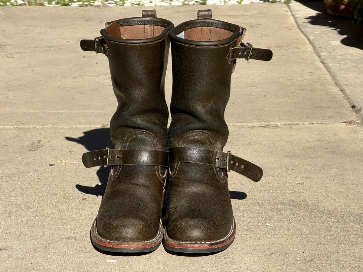Photo by Civil2010 on December 1, 2025 of the Nicks Brakeman in Horween Greener Pastures Waxed Flesh.