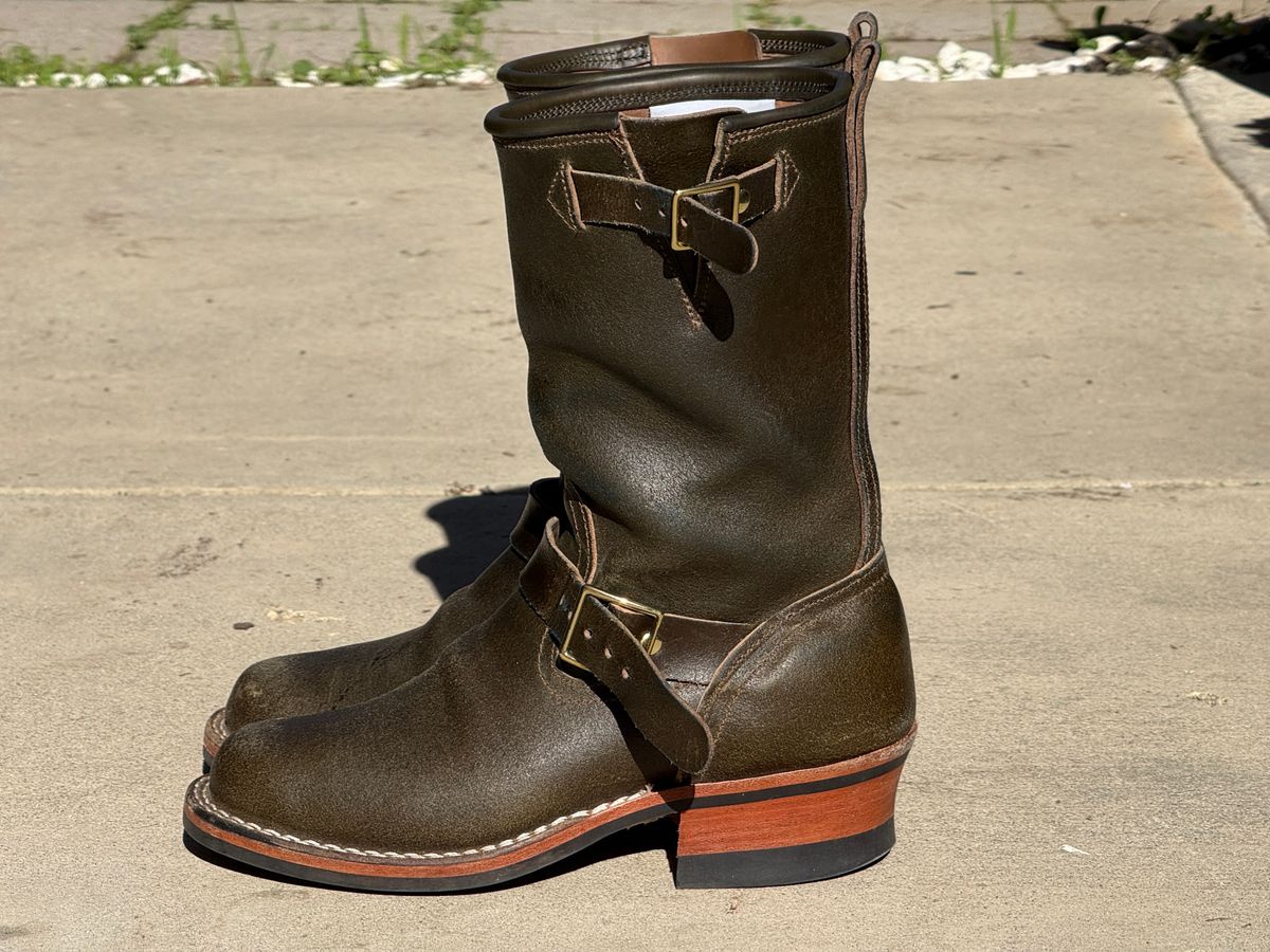 Photo by Civil2010 on December 1, 2025 of the Nicks Brakeman in Horween Greener Pastures Waxed Flesh.