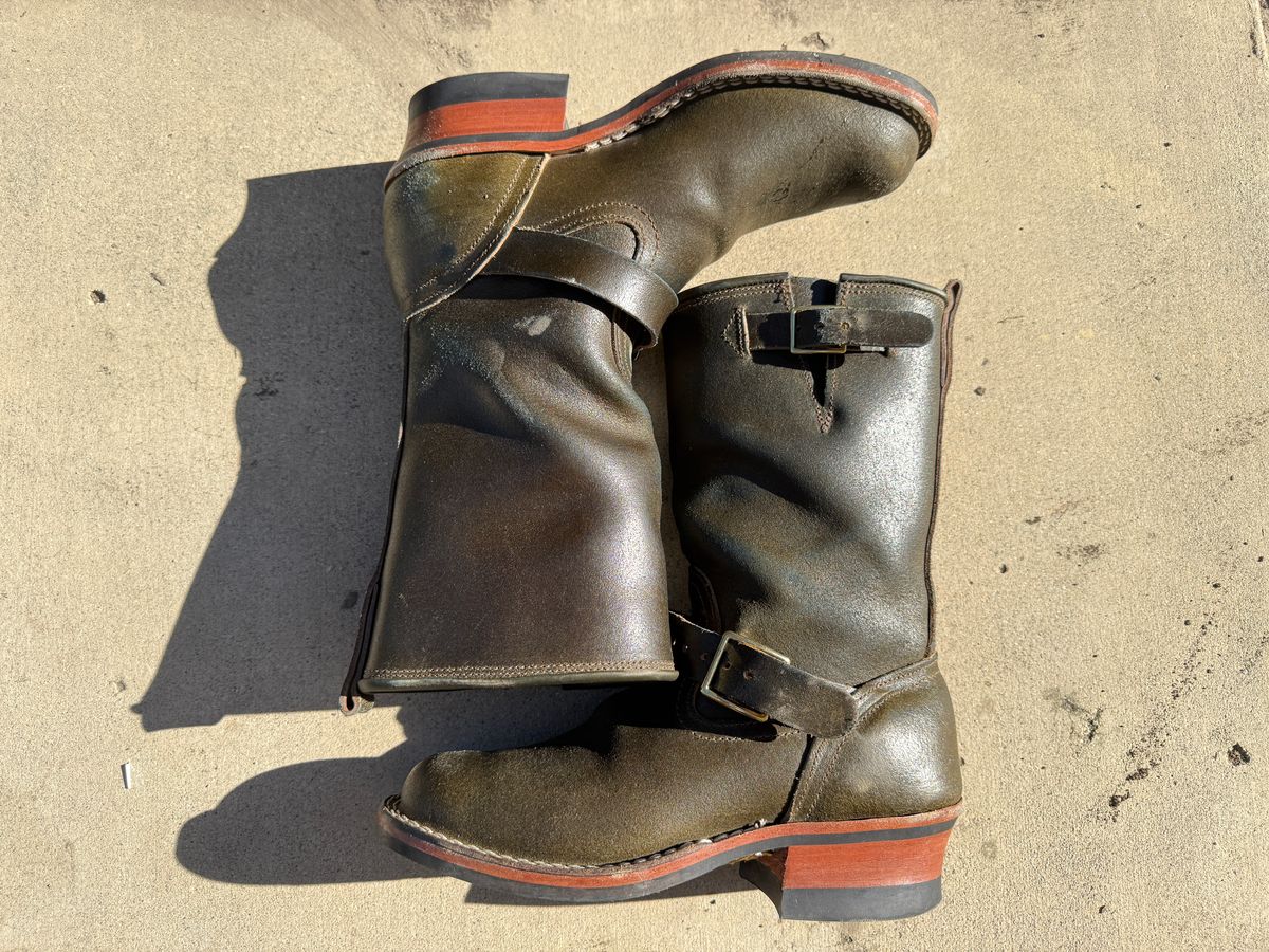 Photo by Civil2010 on December 1, 2025 of the Nicks Brakeman in Horween Greener Pastures Waxed Flesh.