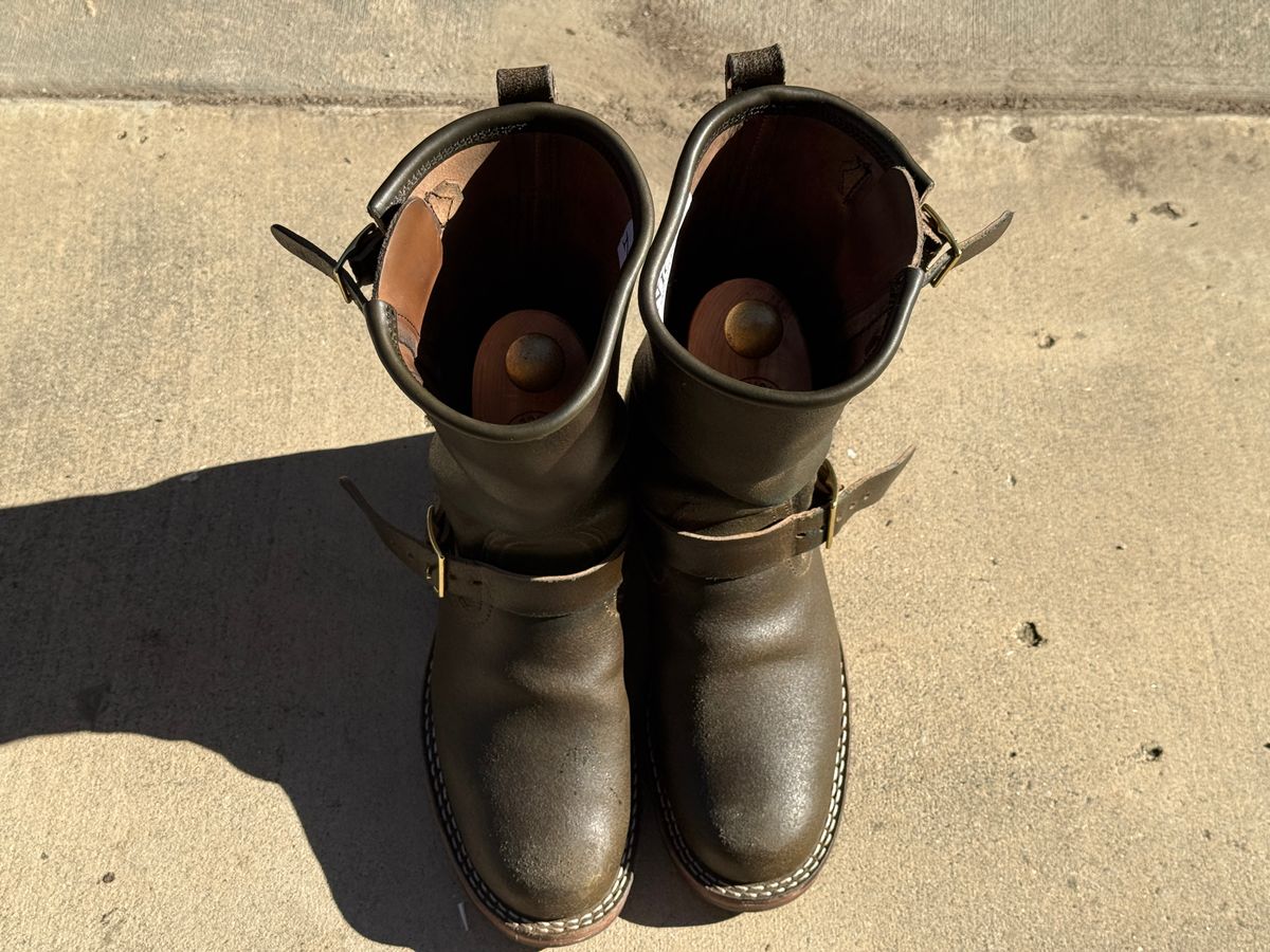 Photo by Civil2010 on December 1, 2025 of the Nicks Brakeman in Horween Greener Pastures Waxed Flesh.