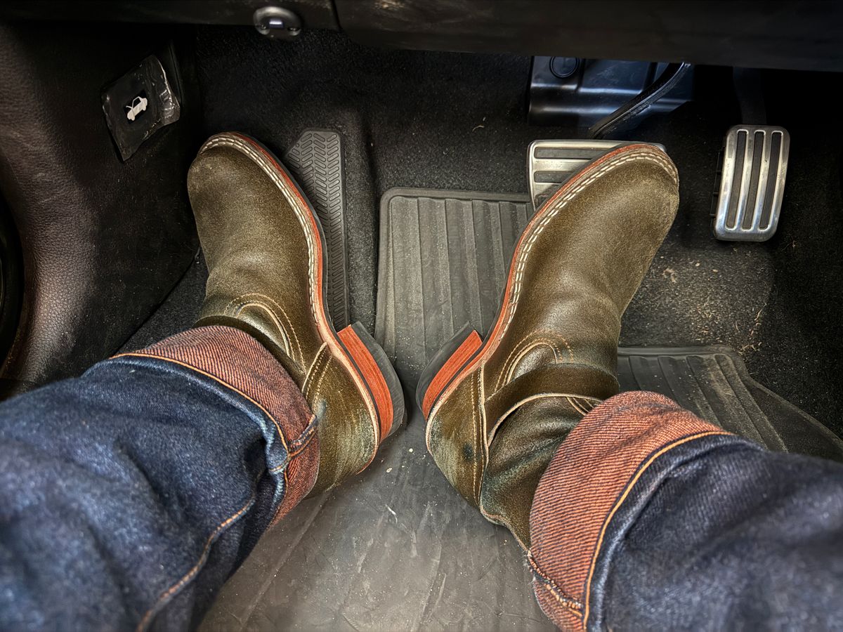 Photo by Civil2010 on December 20, 2025 of the Nicks Brakeman in Horween Greener Pastures Waxed Flesh.