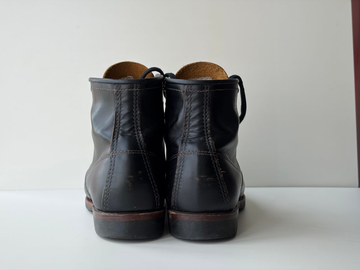 Photo by hakimalias on April 5, 2026 of the Red Wing Beckman Flatbox in S.B. Foot Black Klondike.