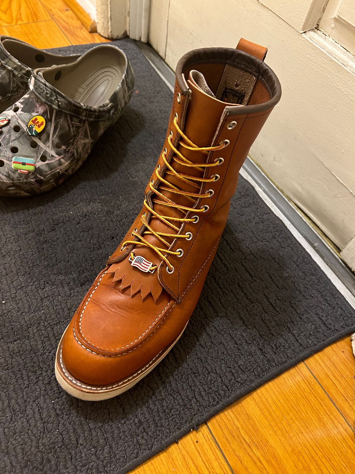 Photo by sjboots on February 6, 2024 of the Red Wing 8-Inch Classic Moc in S.B. Foot Oro Legacy.