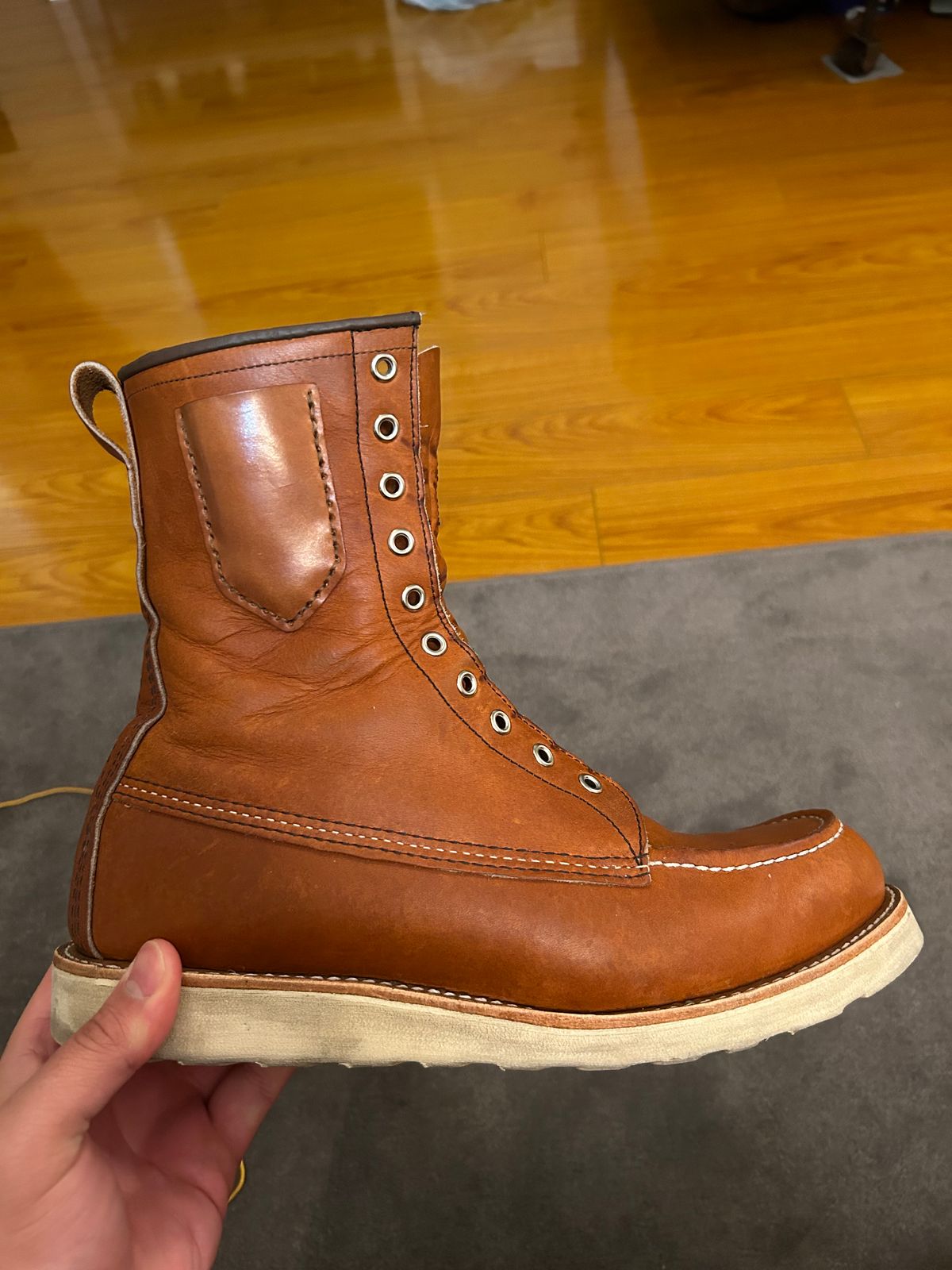 Photo by sjboots on February 6, 2024 of the Red Wing 8-Inch Classic Moc in S.B. Foot Oro Legacy.