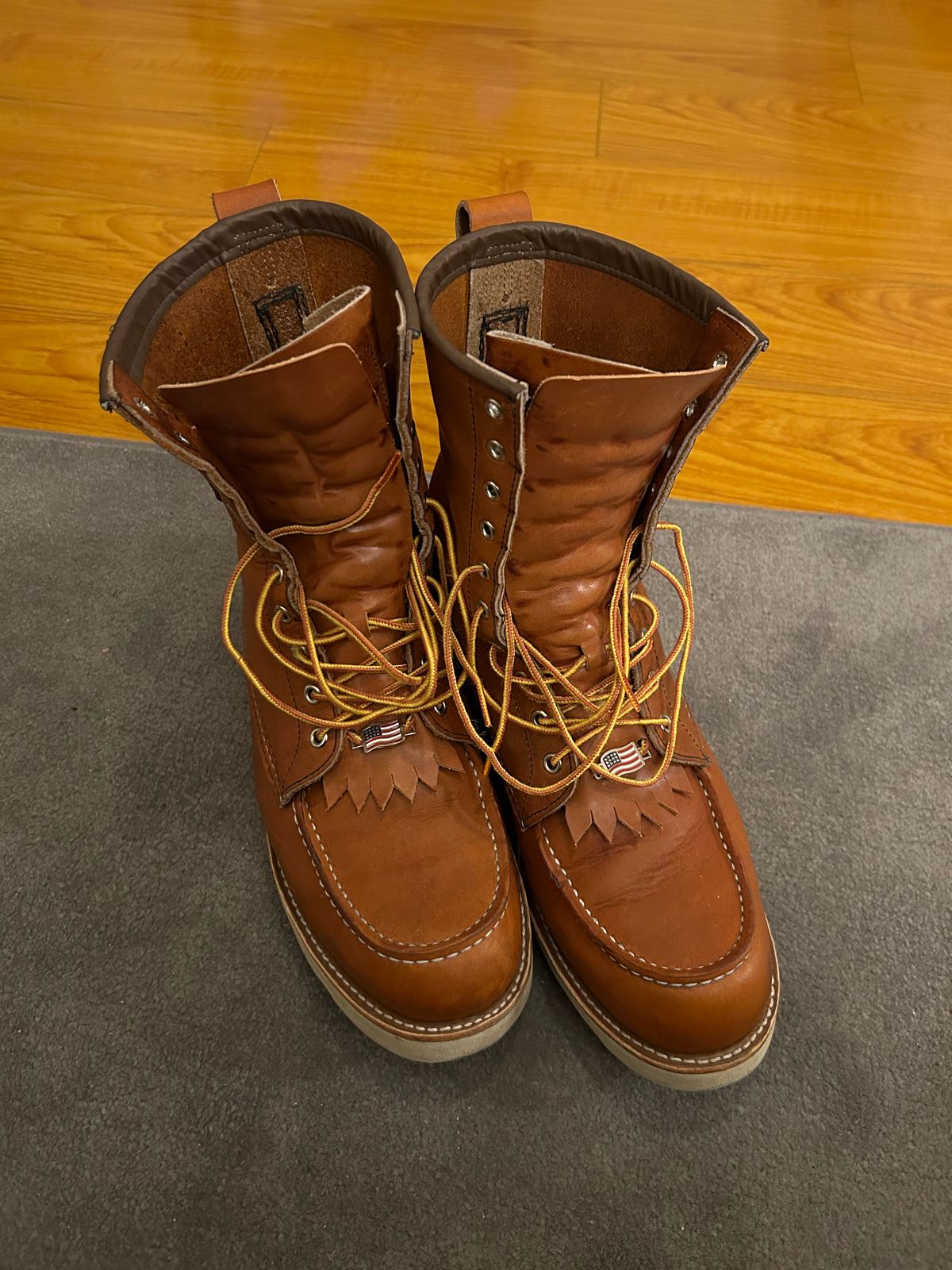 Photo by sjboots on February 21, 2024 of the Red Wing 8-Inch Classic Moc in S.B. Foot Oro Legacy.