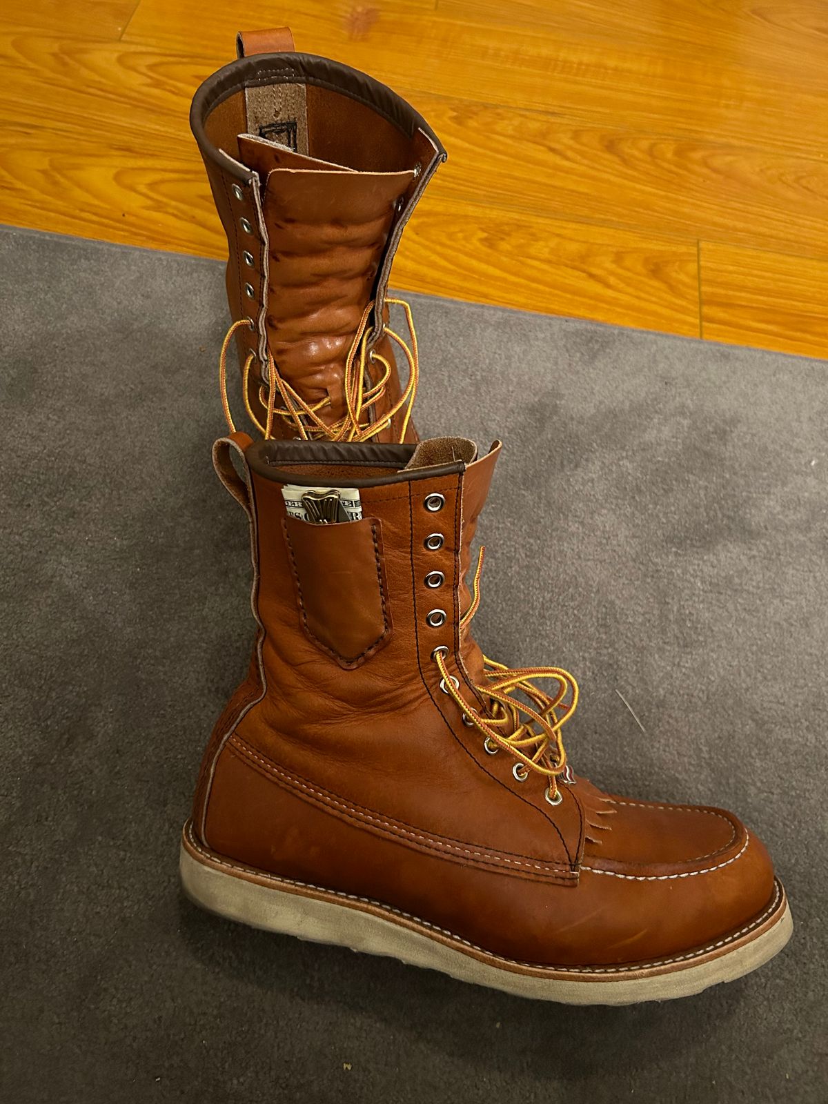Photo by sjboots on February 21, 2024 of the Red Wing 8-Inch Classic Moc in S.B. Foot Oro Legacy.