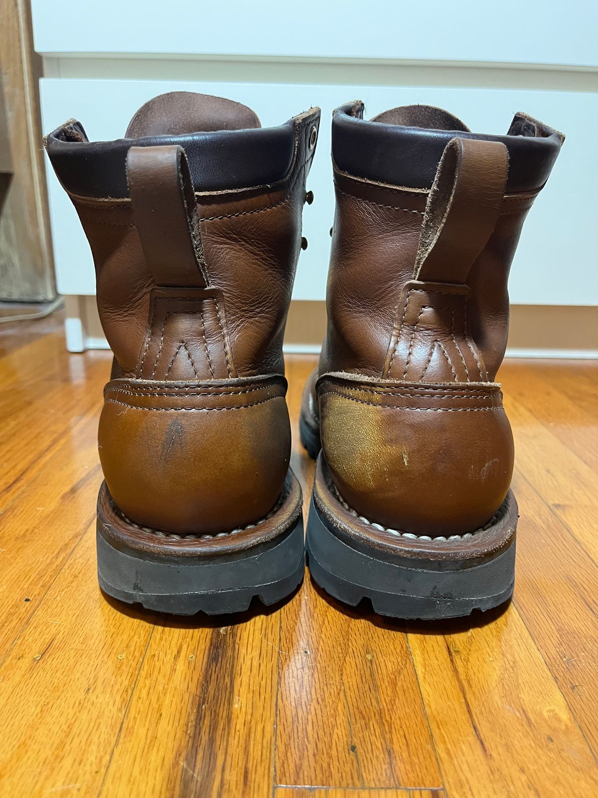 Photo by tomsbarkingdogs on August 28, 2025 of the Nicks Gamebreaker in Horween Shackleton Cognac.
