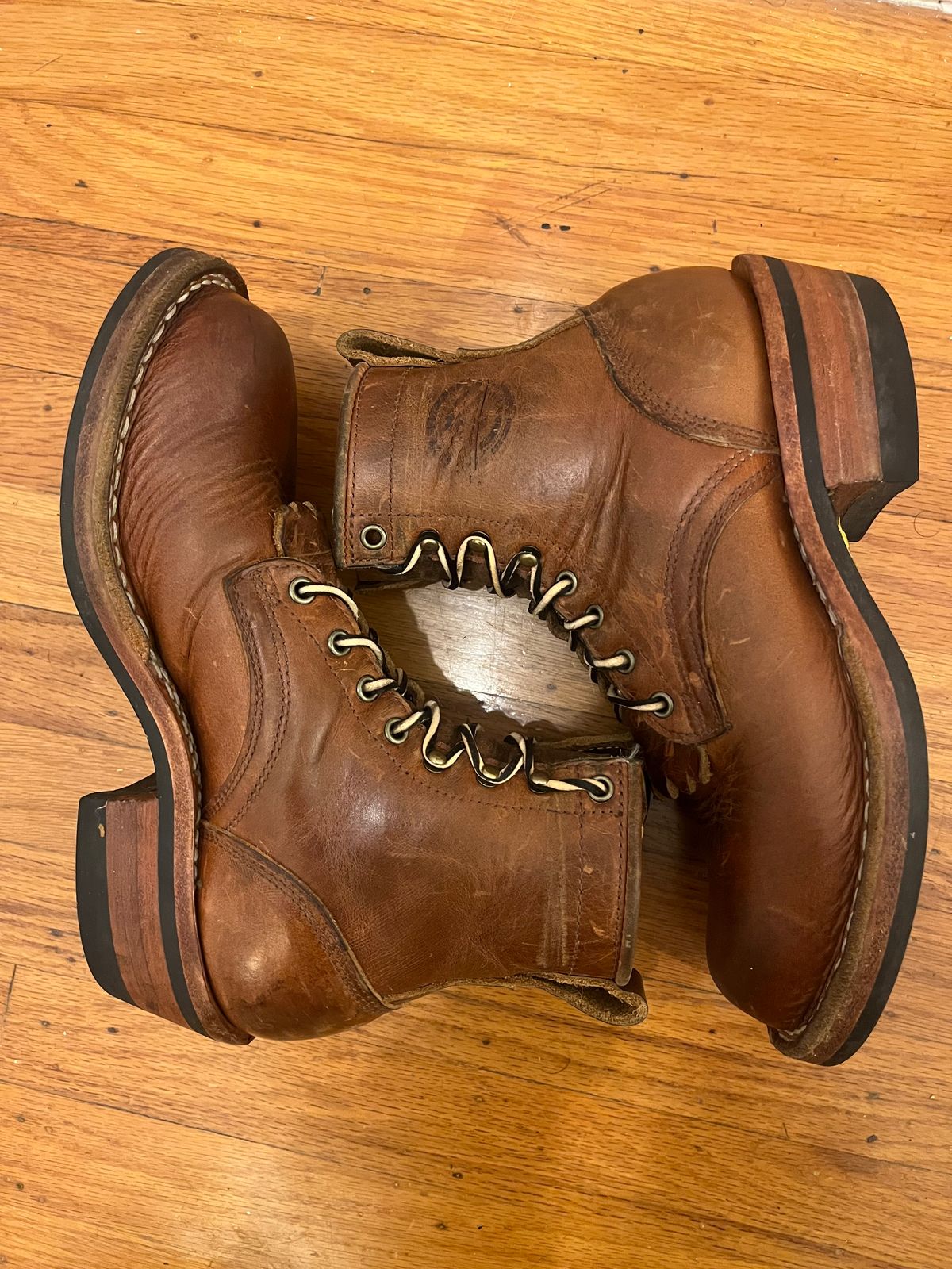 Photo by tomsbarkingdogs on January 6, 2026 of the Frank's Boots Wilshire in Law Tanning Whiskey Rebellion.