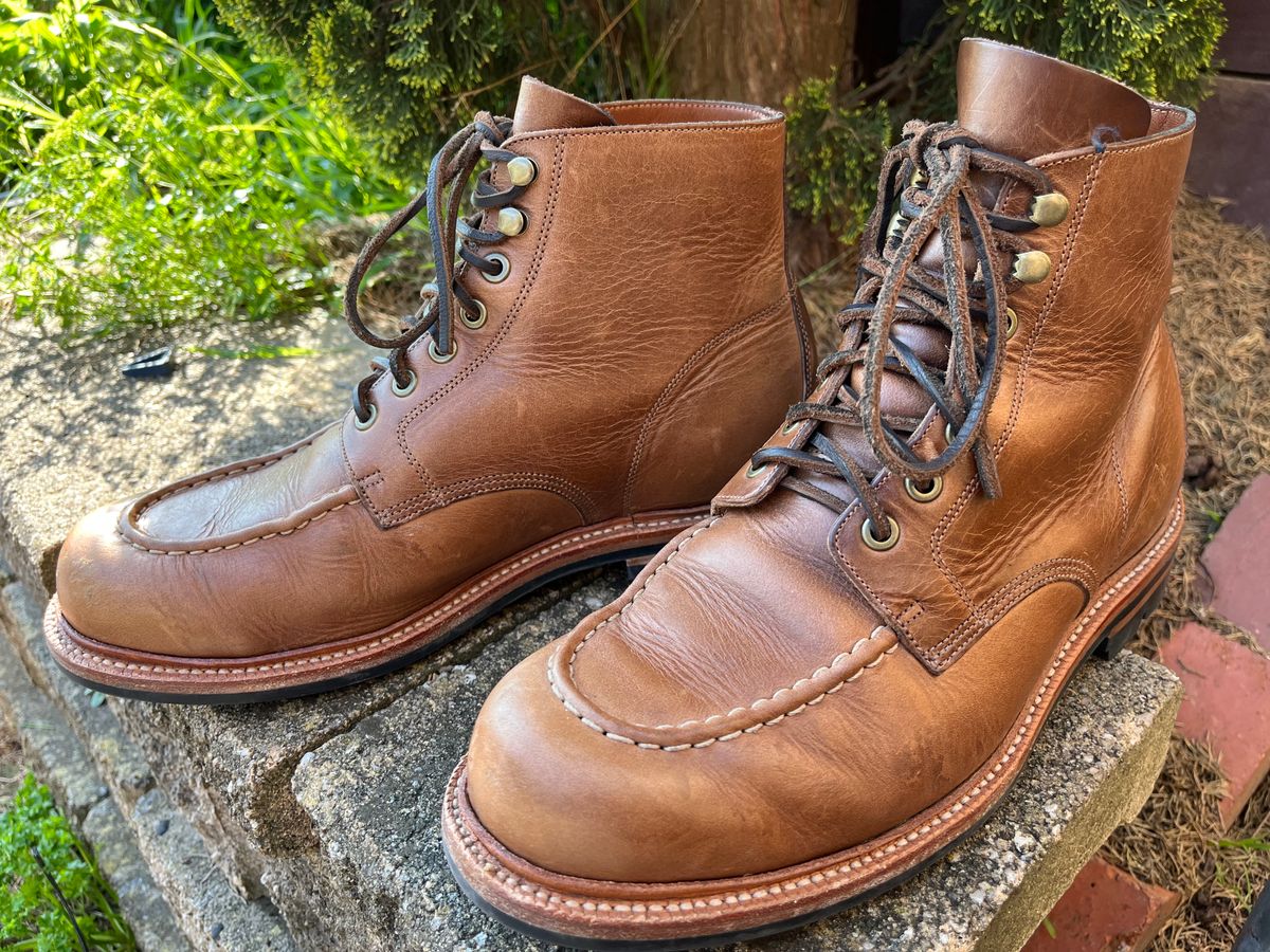 Photo by Abel on September 27, 2024 of the Grant Stone Brass Boot in Horween Natural Chromexcel.