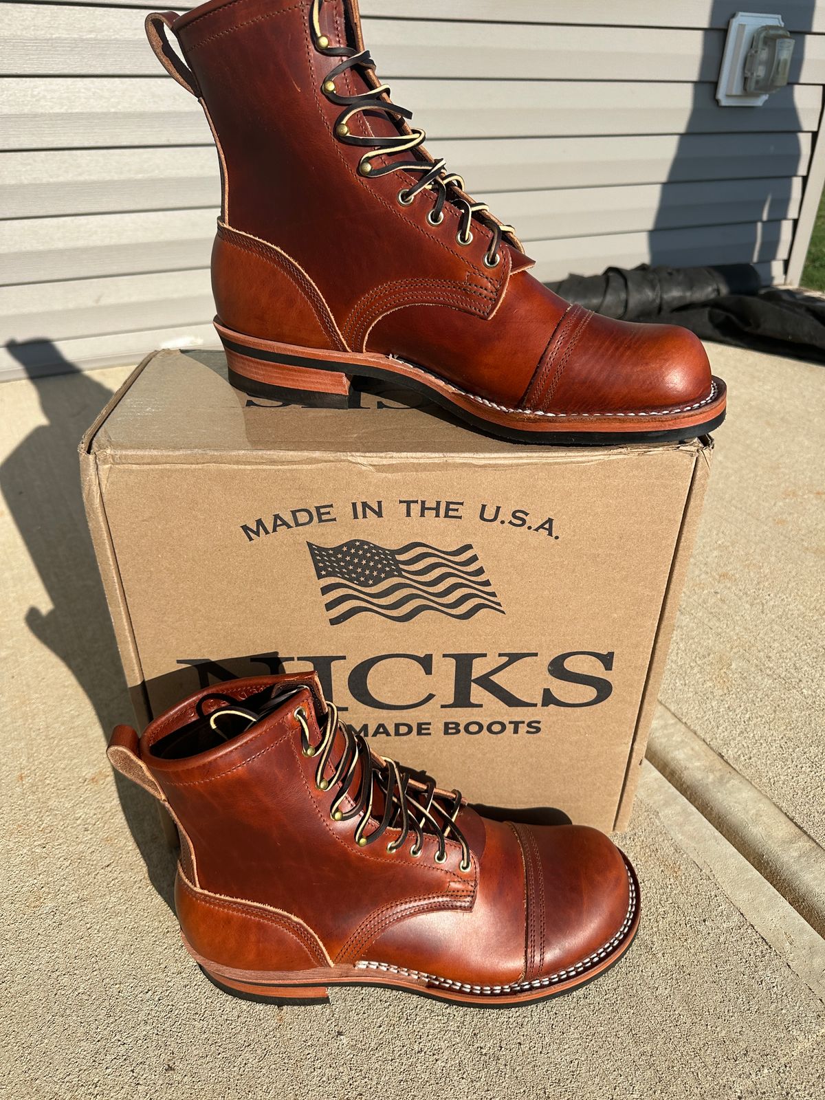 Photo by rnhathaway on October 3, 2024 of the Nicks MTO in Wickett & Craig Tan Oiled Latigo.