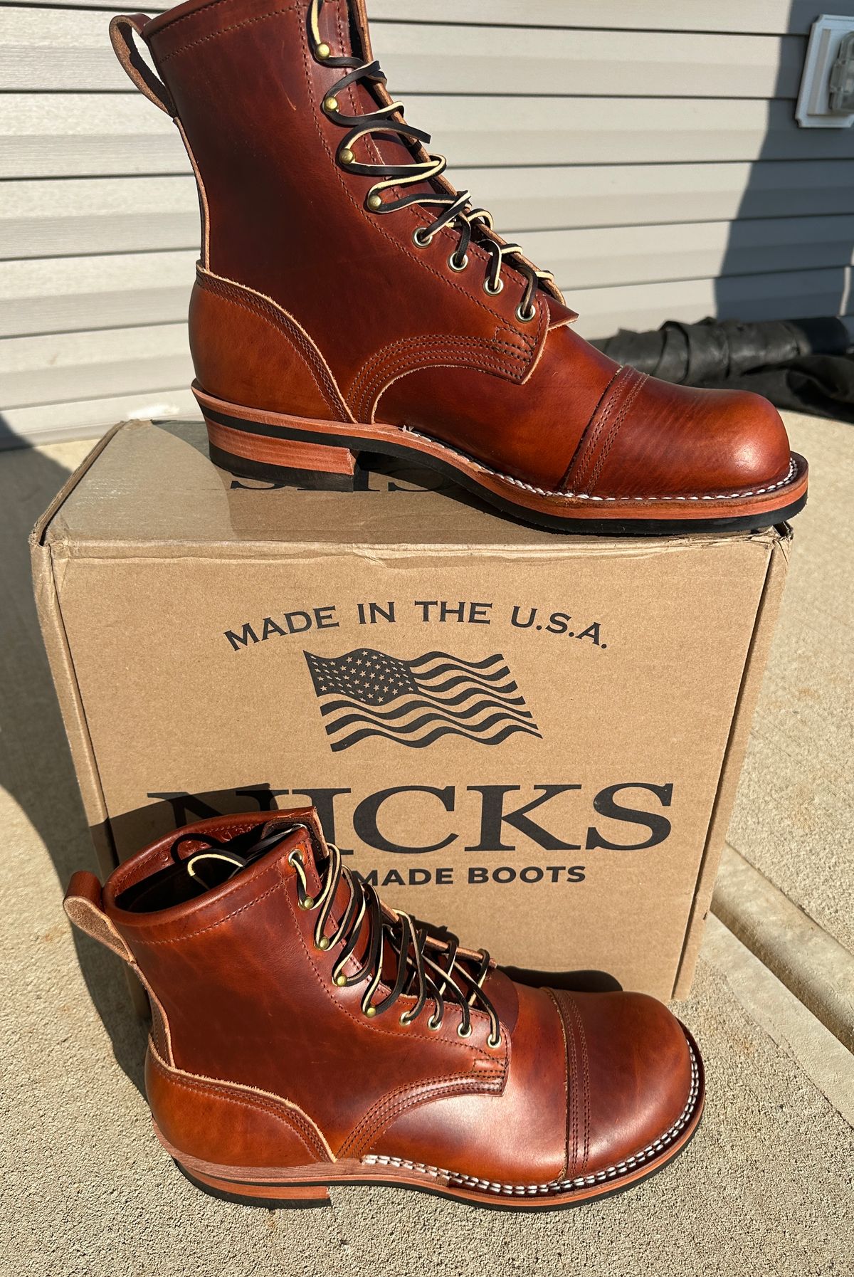 Photo by rnhathaway on October 3, 2024 of the Nicks MTO in Wickett & Craig Tan Oiled Latigo.