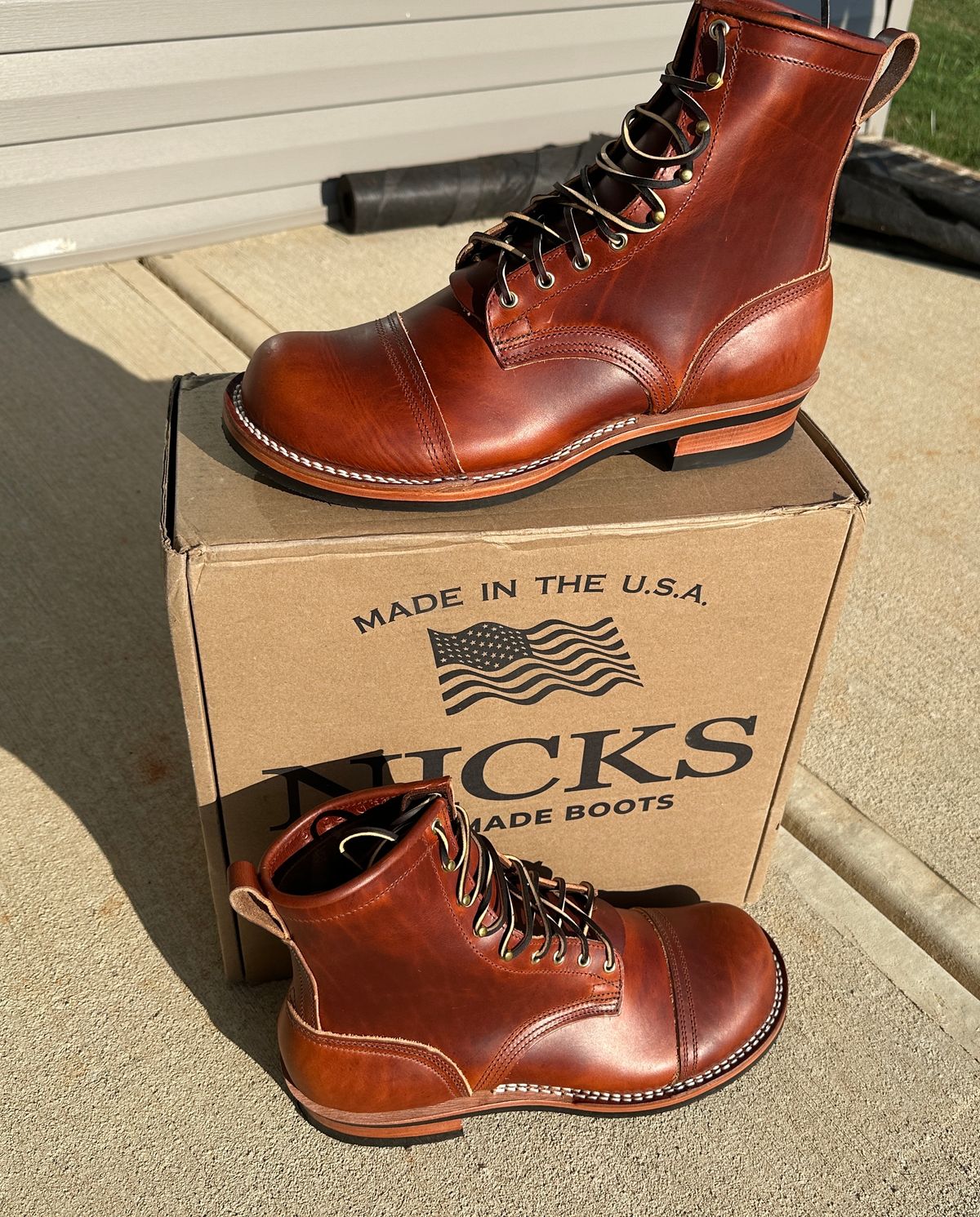 Photo by rnhathaway on October 3, 2024 of the Nicks MTO in Wickett & Craig Tan Oiled Latigo.
