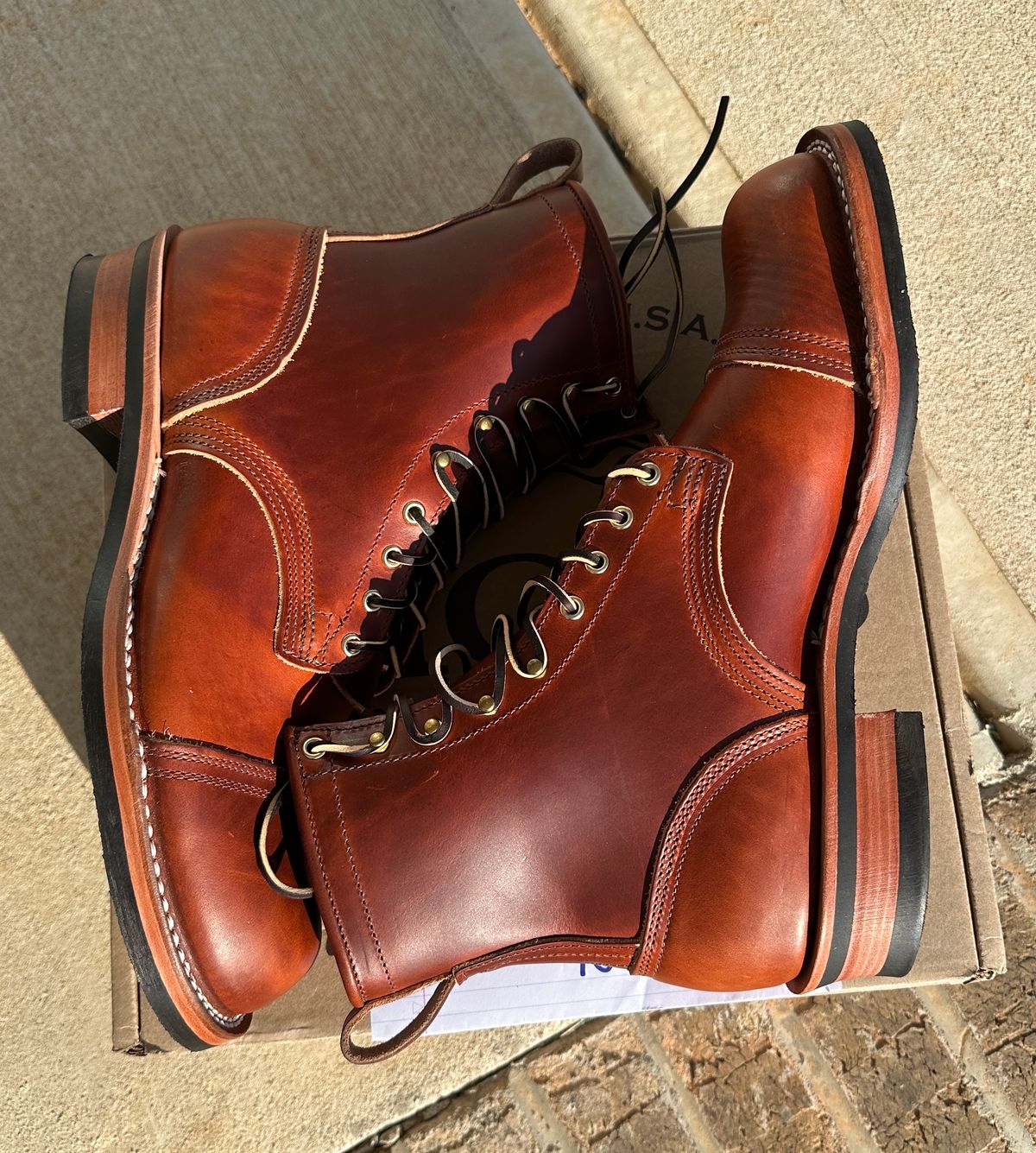 Photo by rnhathaway on October 3, 2024 of the Nicks MTO in Wickett & Craig Tan Oiled Latigo.