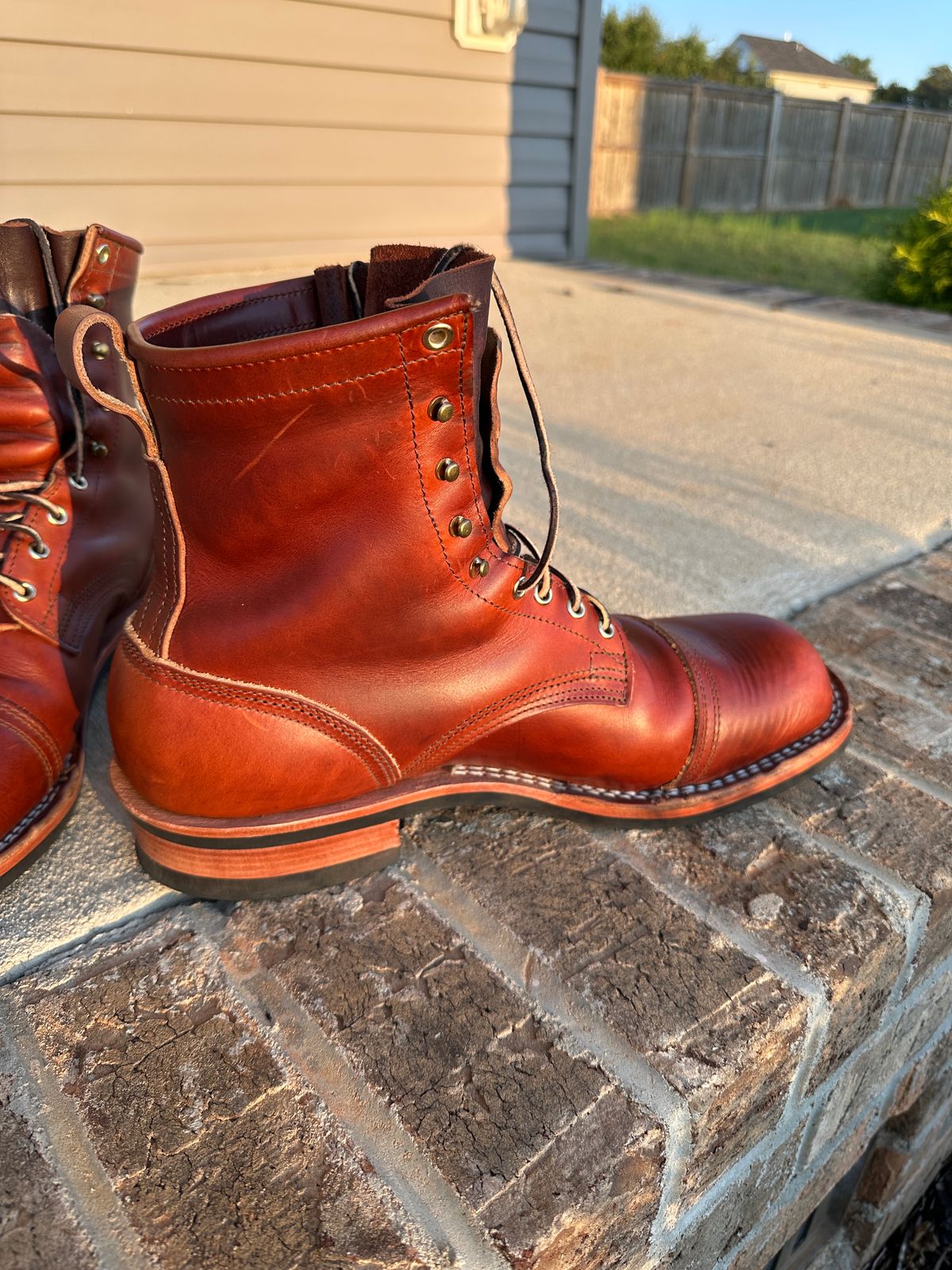 Photo by rnhathaway on October 12, 2024 of the Nicks MTO in Wickett & Craig Tan Oiled Latigo.