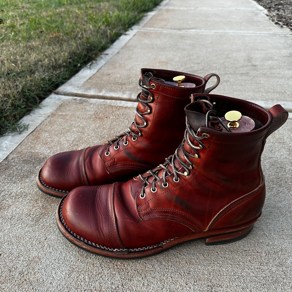 Photo by rnhathaway on December 2, 2024 of the Nicks MTO in Wickett & Craig Tan Oiled Latigo.