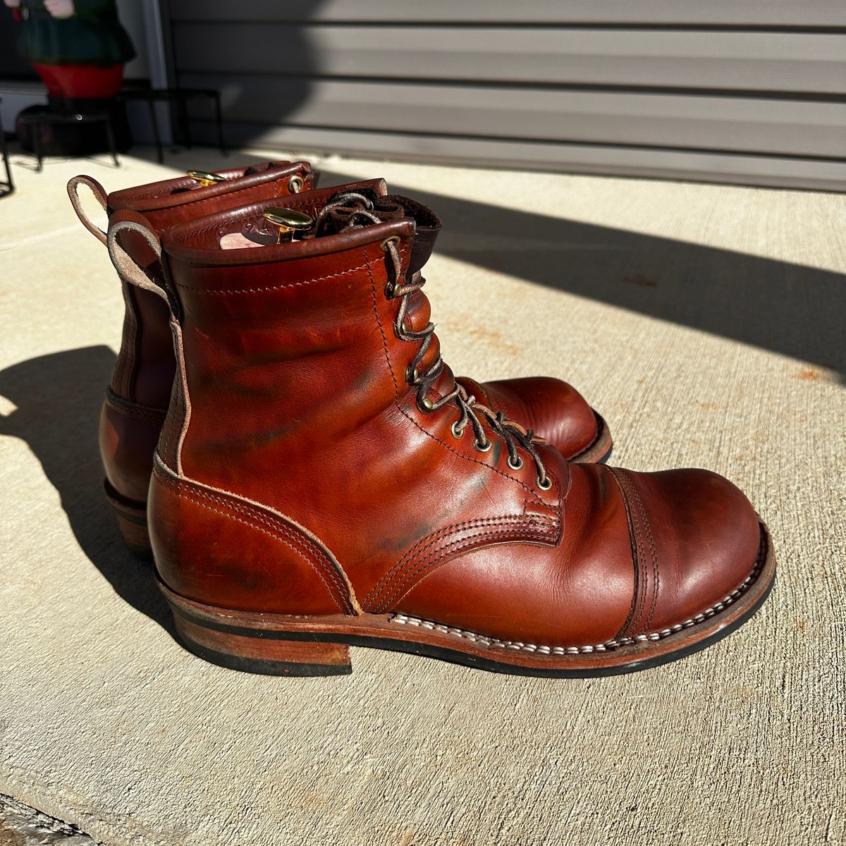 Photo by rnhathaway on January 4, 2025 of the Nicks MTO in Wickett & Craig Tan Oiled Latigo.