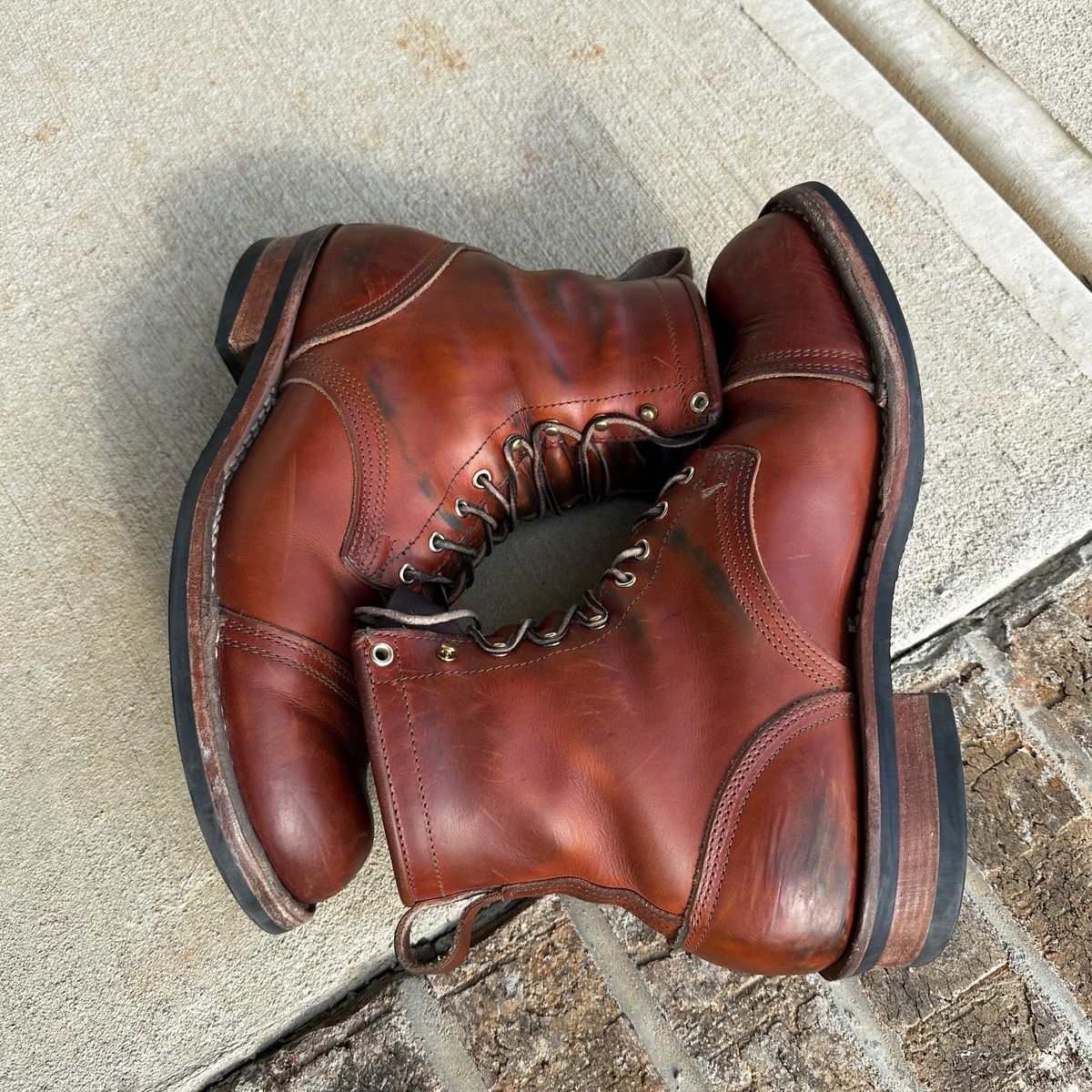 Photo by rnhathaway on April 1, 2025 of the Nicks MTO in Wickett & Craig Tan Oiled Latigo.