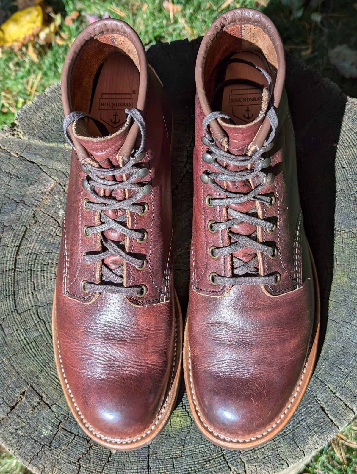 Photo by FunkyColdPatina on November 2, 2024 of the Red Wing Blacksmith in S.B. Foot Briar Oil Slick.