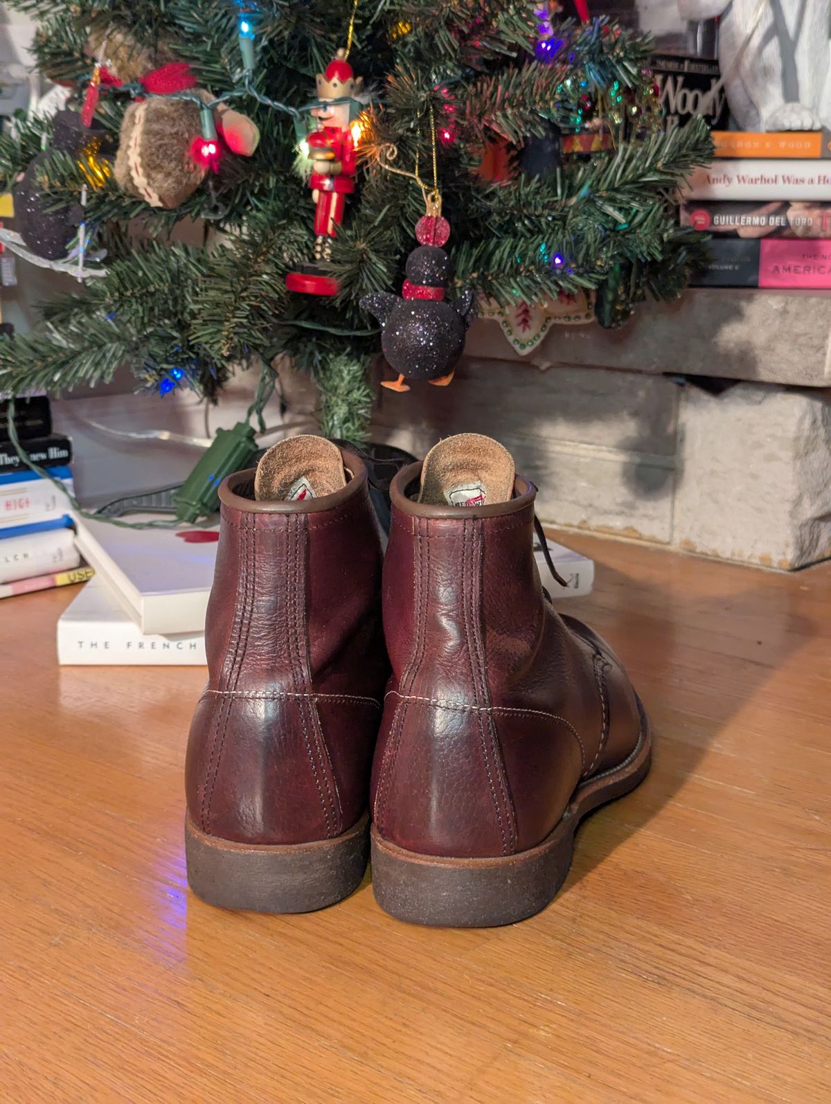 Photo by FunkyColdPatina on December 2, 2024 of the Red Wing Blacksmith in S.B. Foot Briar Oil Slick.
