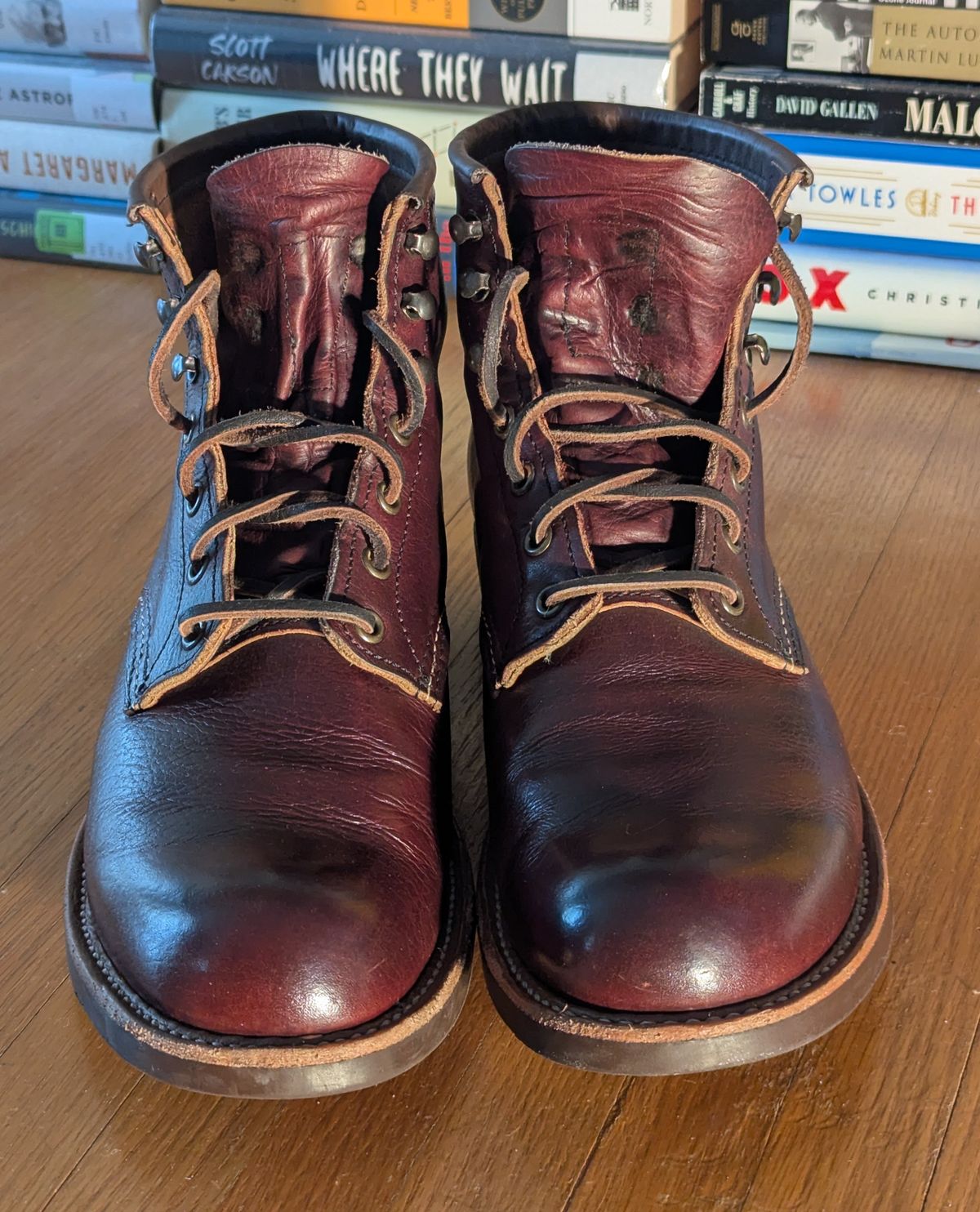 Photo by FunkyColdPatina on January 3, 2025 of the Red Wing Blacksmith in S.B. Foot Briar Oil Slick.