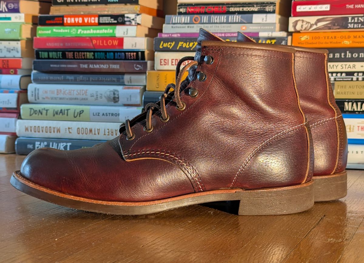 Photo by FunkyColdPatina on January 3, 2025 of the Red Wing Blacksmith in S.B. Foot Briar Oil Slick.