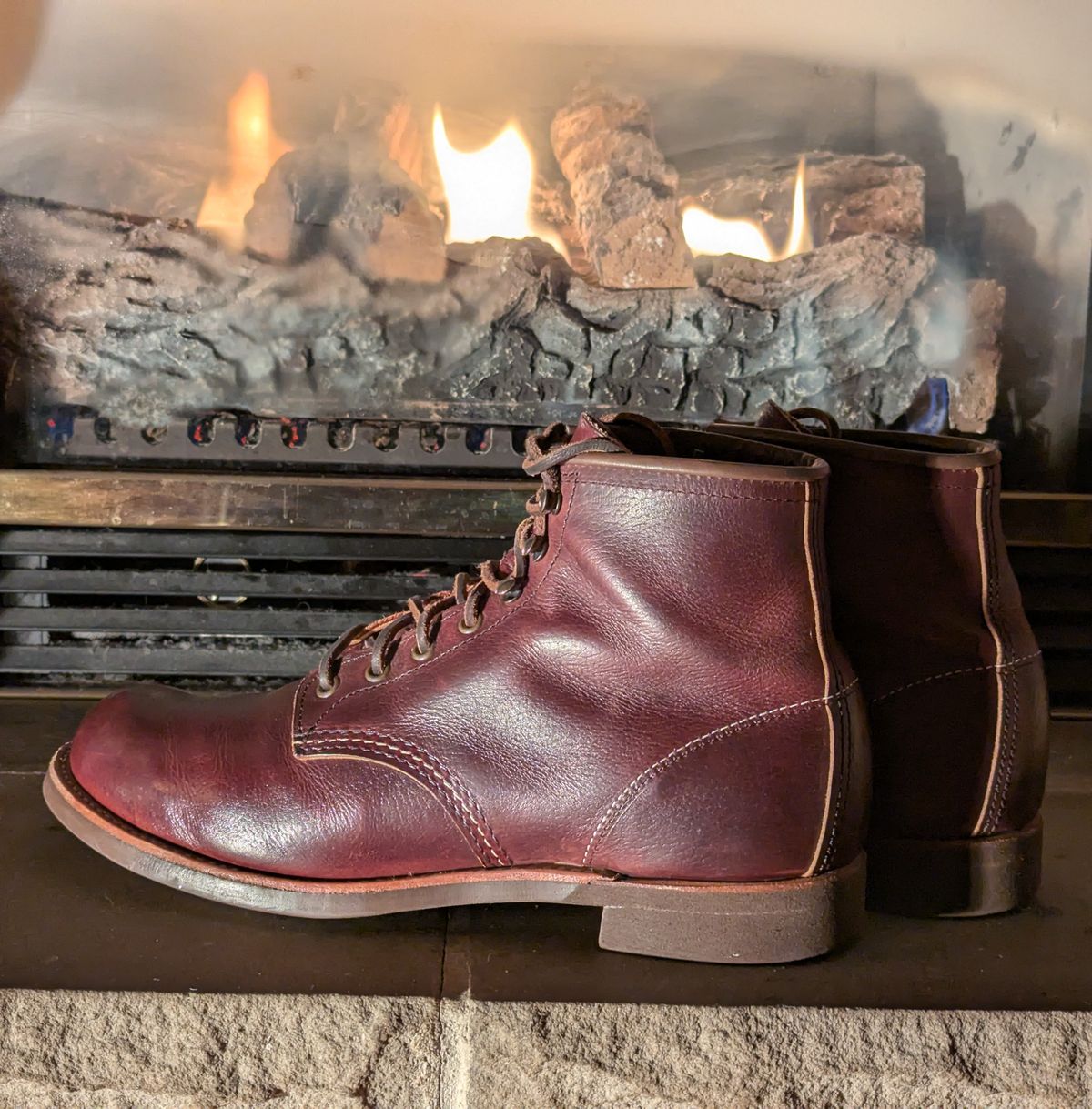 Photo by FunkyColdPatina on February 4, 2025 of the Red Wing Blacksmith in S.B. Foot Briar Oil Slick.