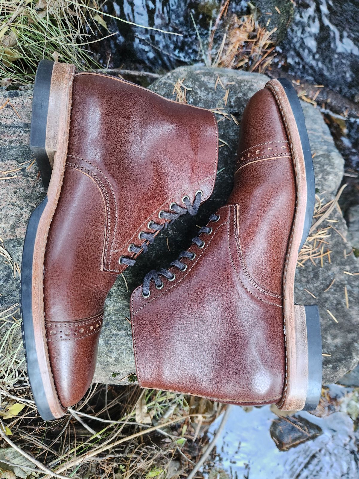 Photo by spyder550 on November 4, 2024 of the Oak Street Bootmakers Lakeshore Jump Boot in Badalassi Carlo Garret Cotto.