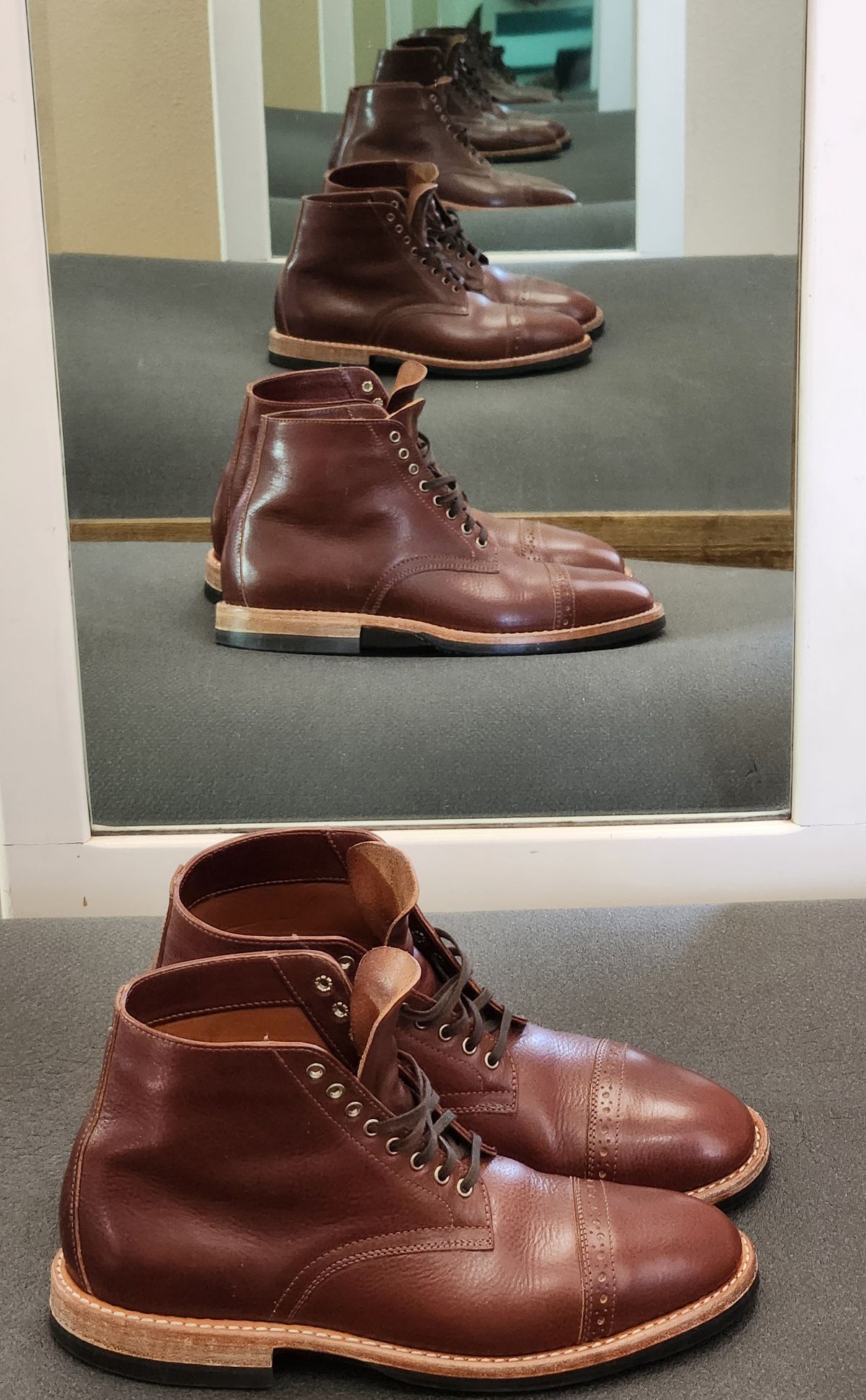 Photo by spyder550 on December 2, 2024 of the Oak Street Bootmakers Lakeshore Jump Boot in Badalassi Carlo Garret Cotto.