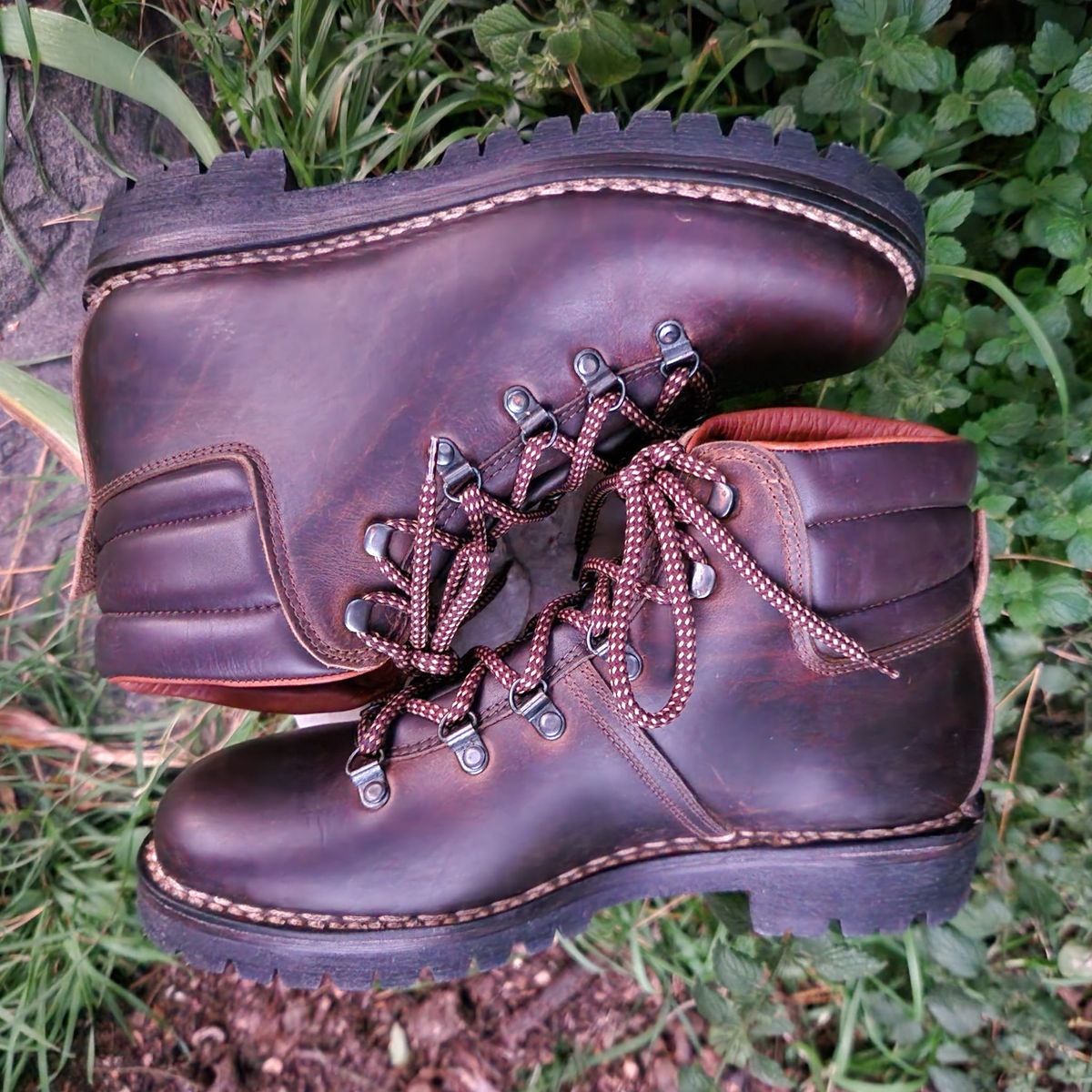 Photo by spyder550 on October 2, 2025 of the Valli Shoes Anfibio Model 075 in Italian Greased Cowhide.