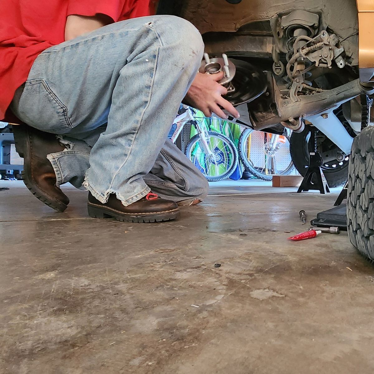 Photo by spyder550 on October 8, 2025 of the Valli Shoes Anfibio Model 075 in Italian Greased Cowhide.