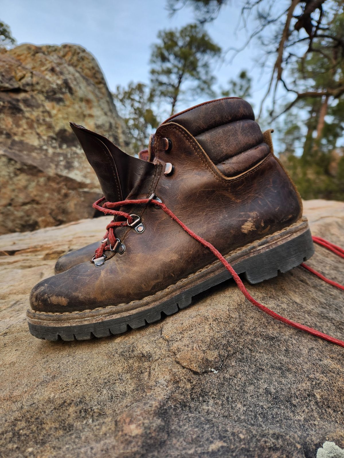 Photo by spyder550 on January 4, 2026 of the Valli Shoes Anfibio Model 075 in Italian Greased Cowhide.