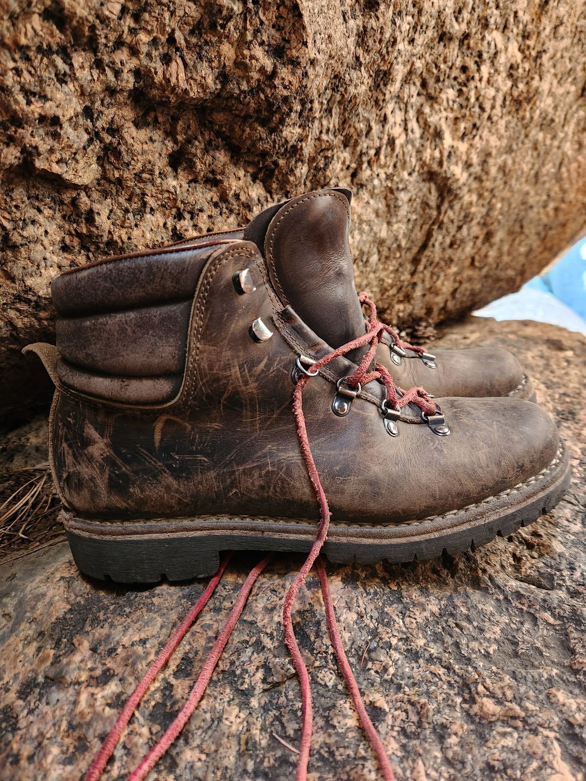 Photo by spyder550 on January 4, 2026 of the Valli Shoes Anfibio Model 075 in Italian Greased Cowhide.