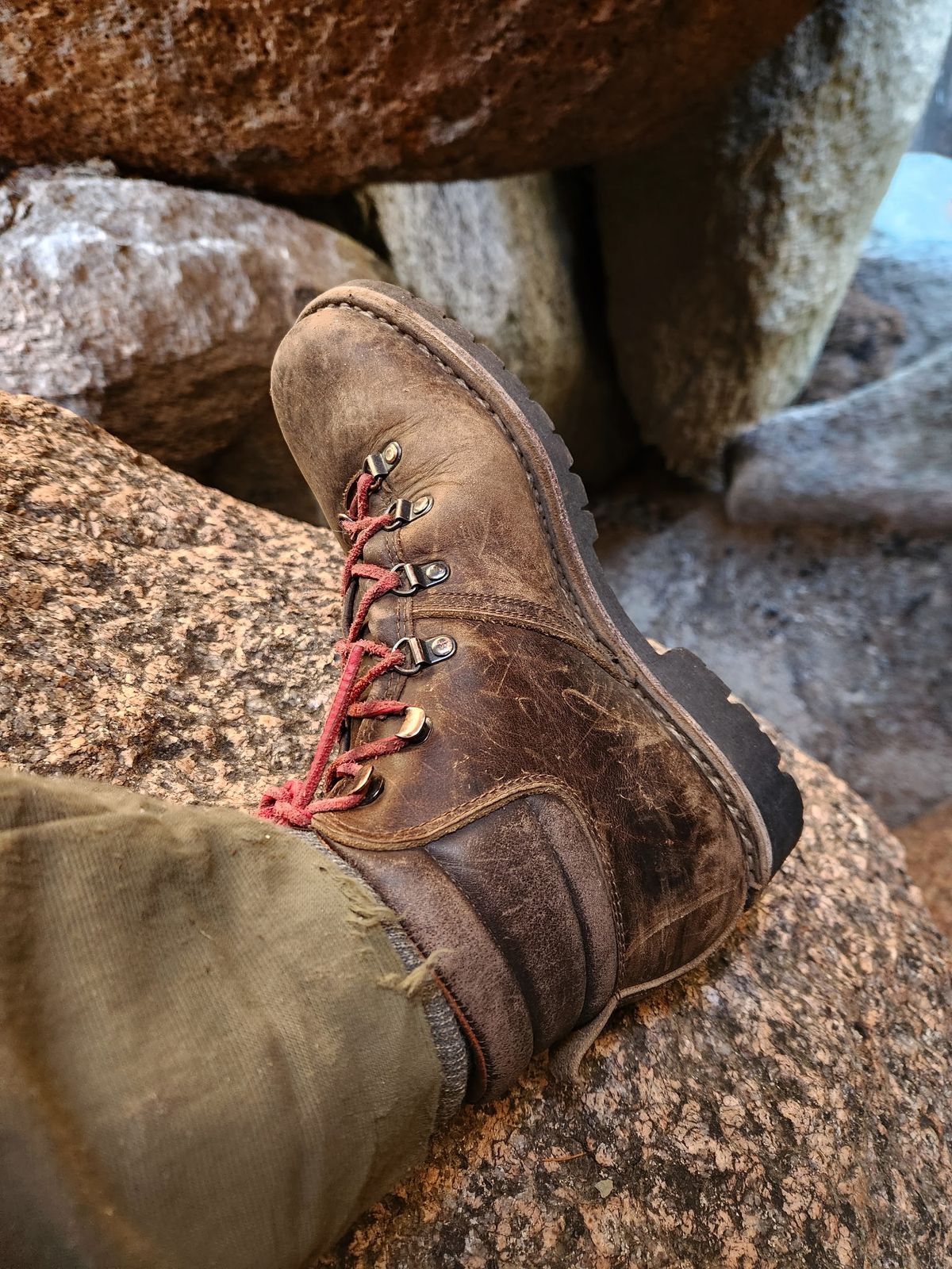 Photo by spyder550 on January 4, 2026 of the Valli Shoes Anfibio Model 075 in Italian Greased Cowhide.