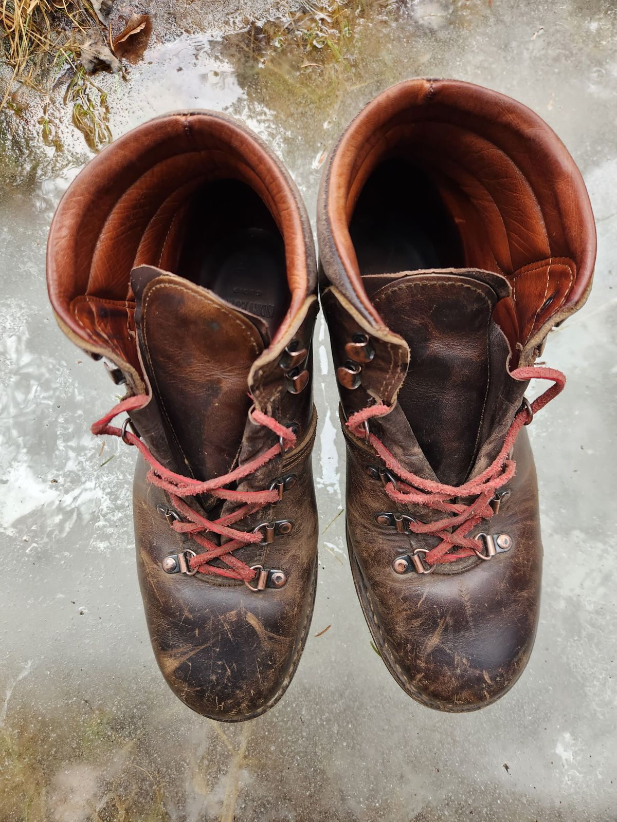 Photo by spyder550 on March 5, 2026 of the Valli Shoes Anfibio Model 075 in Italian Greased Cowhide.