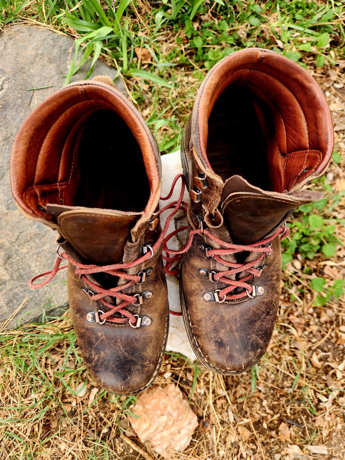 Photo by spyder550 on April 5, 2026 of the Valli Shoes Anfibio Model 075 in Italian Greased Cowhide.