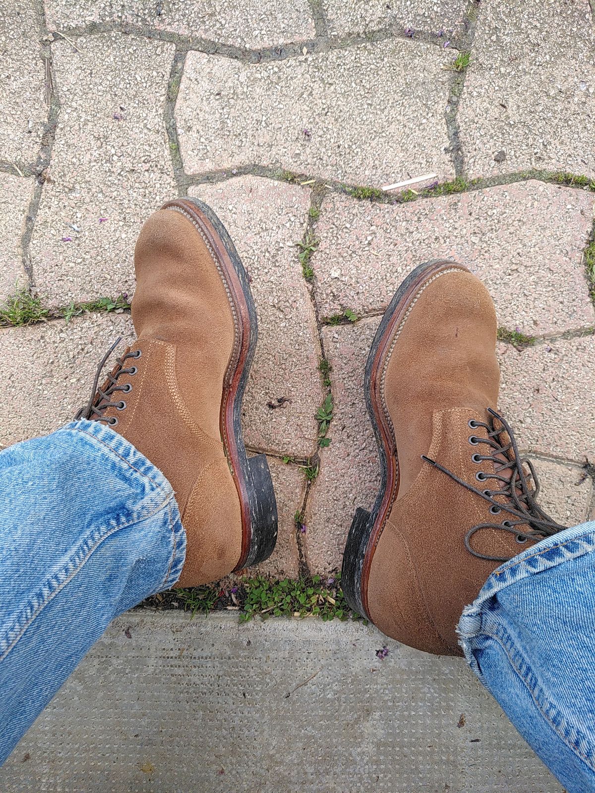 Photo by kaldisgoat on May 1, 2025 of the Viberg N1 in Horween Marine Field Roughout.