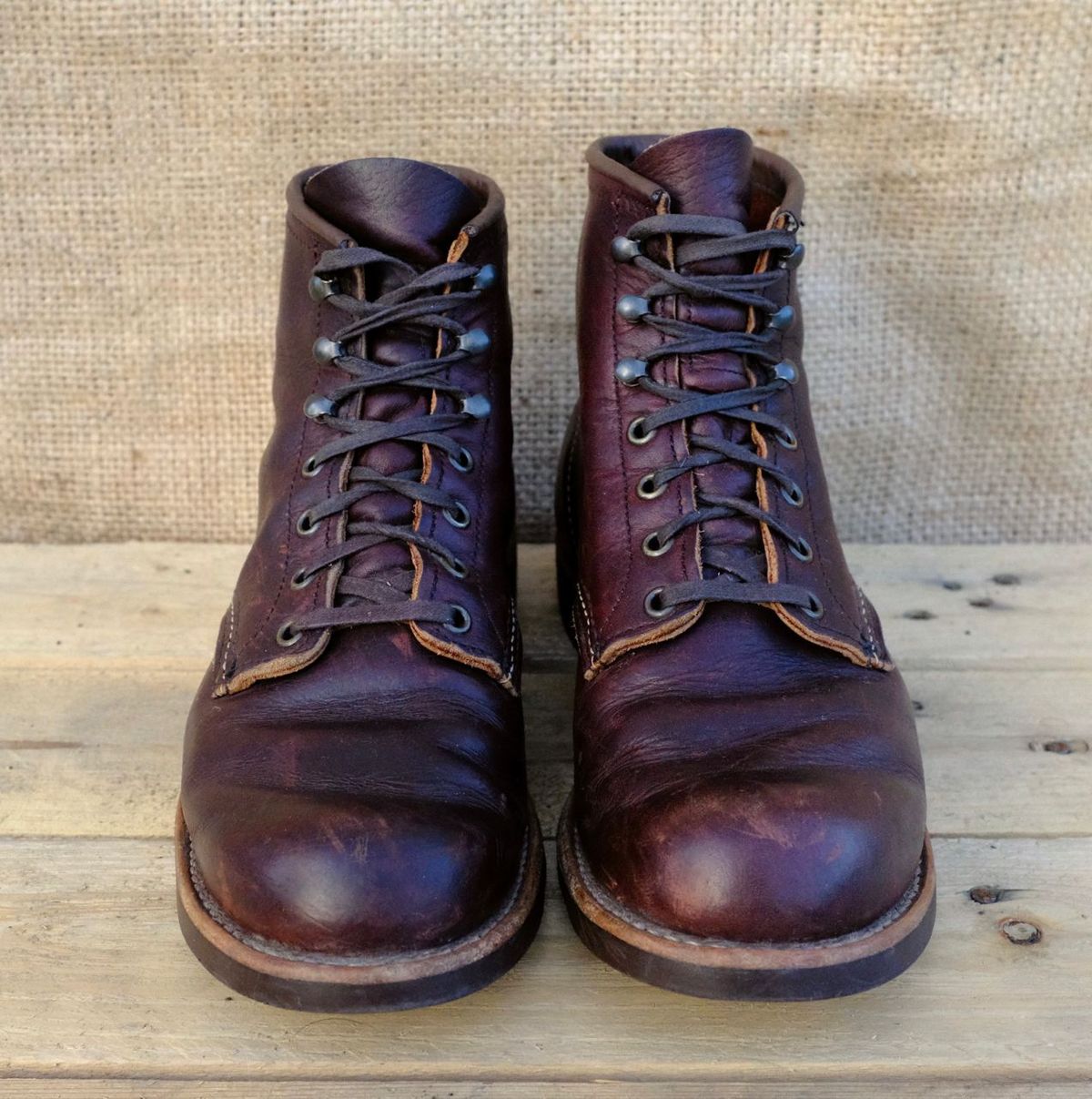 Photo by kaldisgoat on December 1, 2024 of the Red Wing Blacksmith in S.B. Foot Briar Oil Slick.