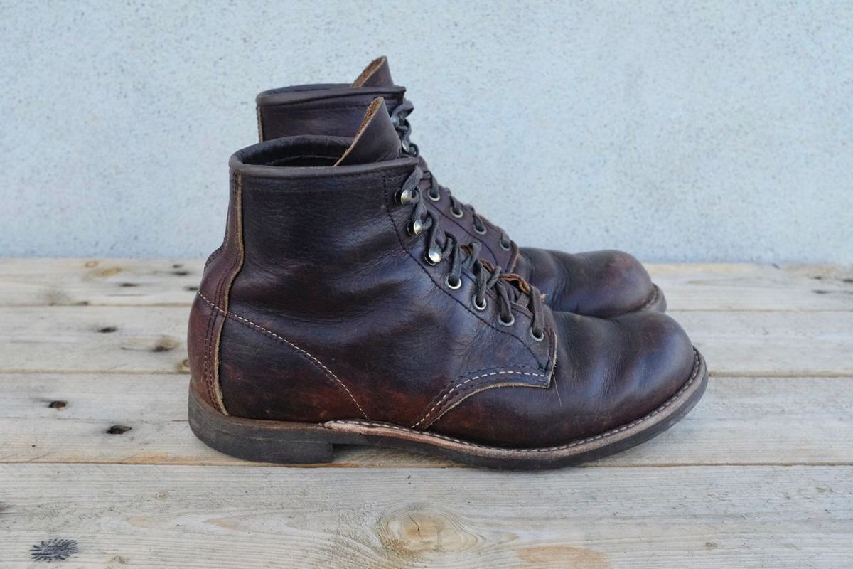 Photo by kaldisgoat on February 3, 2025 of the Red Wing Blacksmith in S.B. Foot Briar Oil Slick.