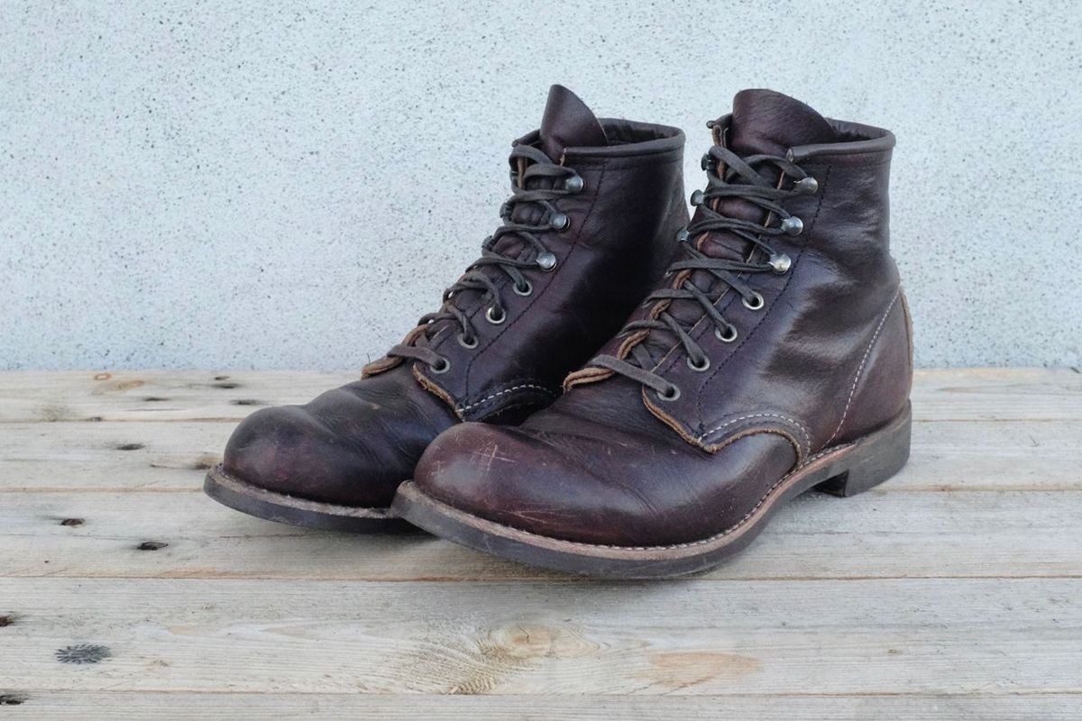 Photo by kaldisgoat on February 3, 2025 of the Red Wing Blacksmith in S.B. Foot Briar Oil Slick.