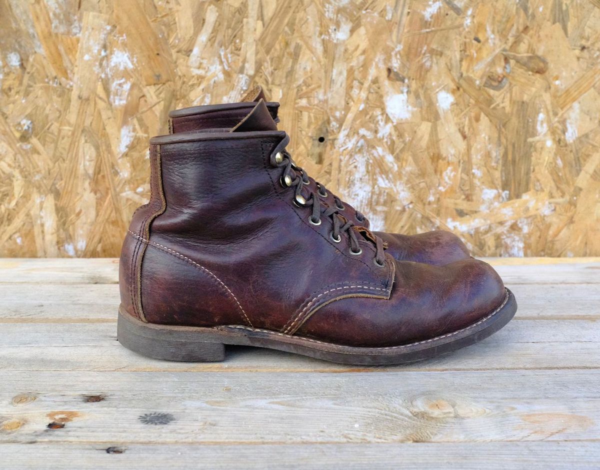 Photo by kaldisgoat on March 4, 2025 of the Red Wing Blacksmith in S.B. Foot Briar Oil Slick.