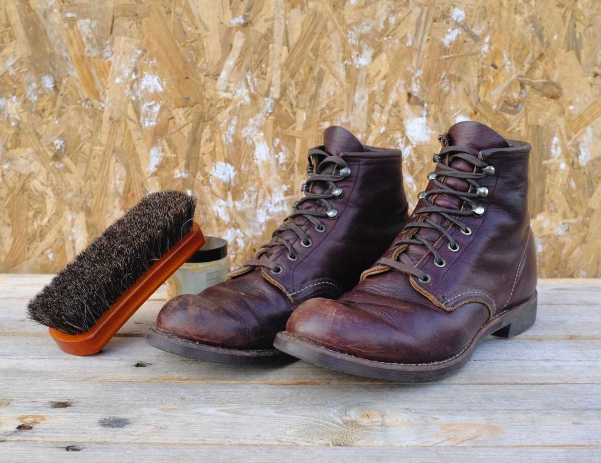 Photo by kaldisgoat on March 4, 2025 of the Red Wing Blacksmith in S.B. Foot Briar Oil Slick.