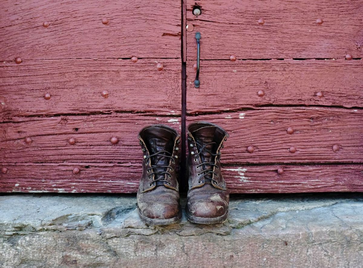 Photo by kaldisgoat on April 3, 2025 of the Red Wing Blacksmith in S.B. Foot Briar Oil Slick.